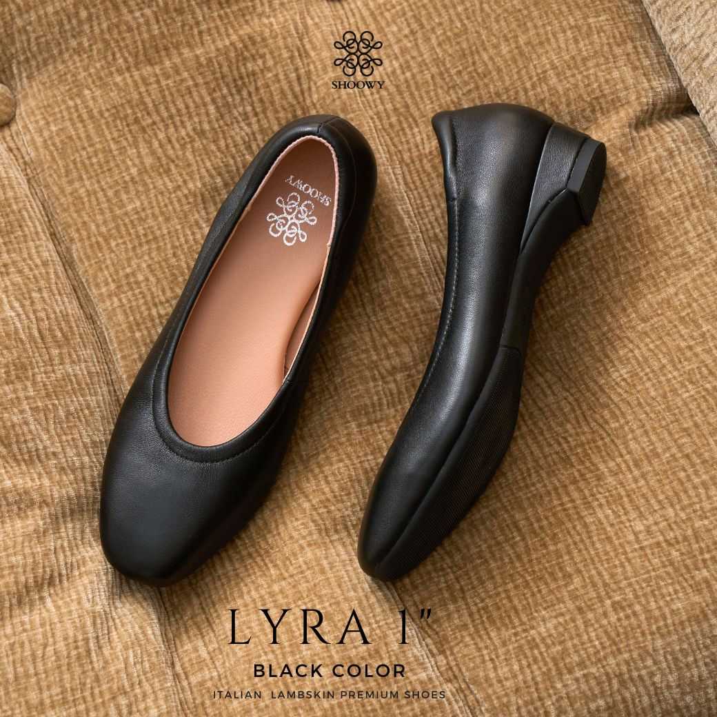 รองเท้าหนังแกะรุ่น Lyra 1 inch Black (สีดำ)