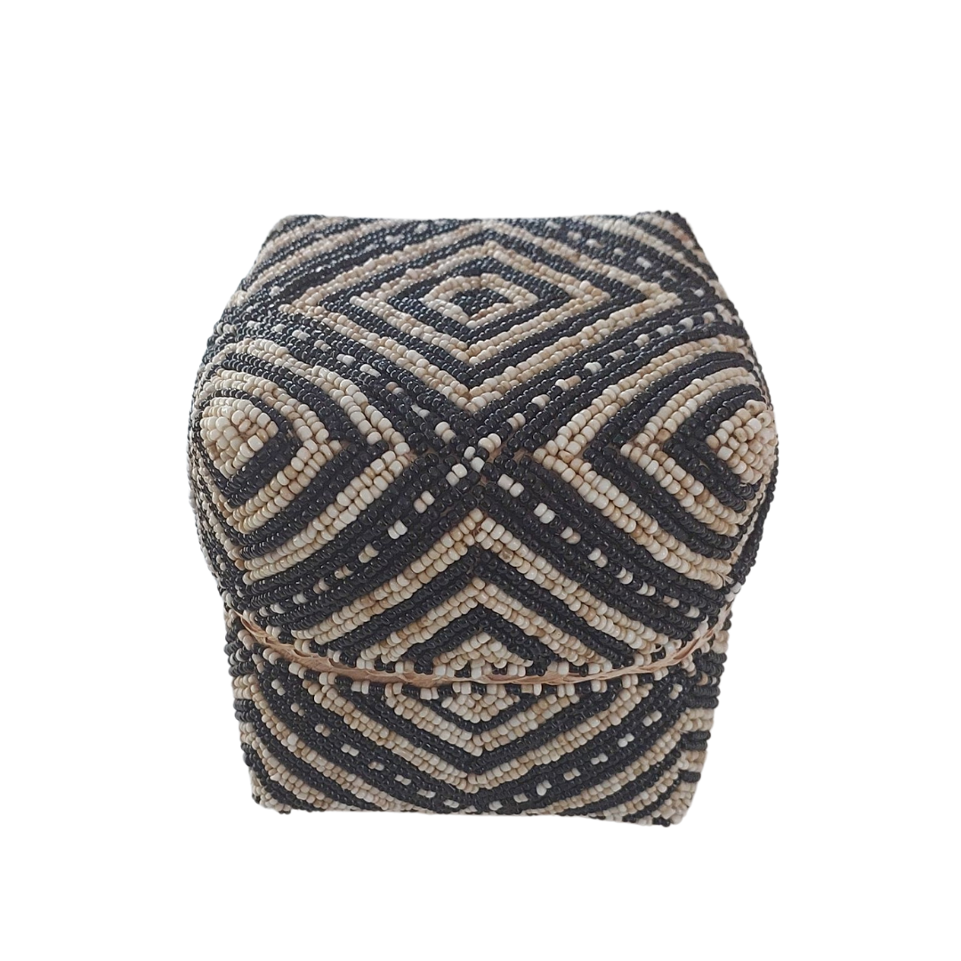 Kara Home Living Bali Beaded Box Small (Black - Natural)