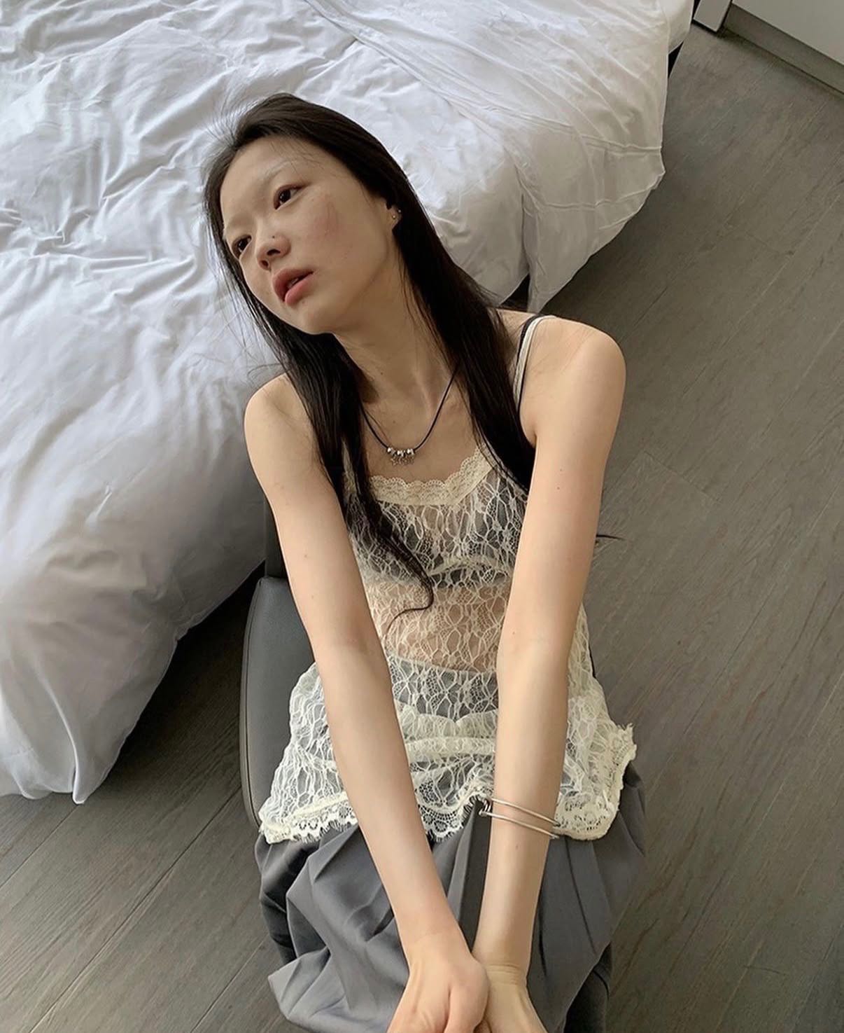 Seethrough top lonslan