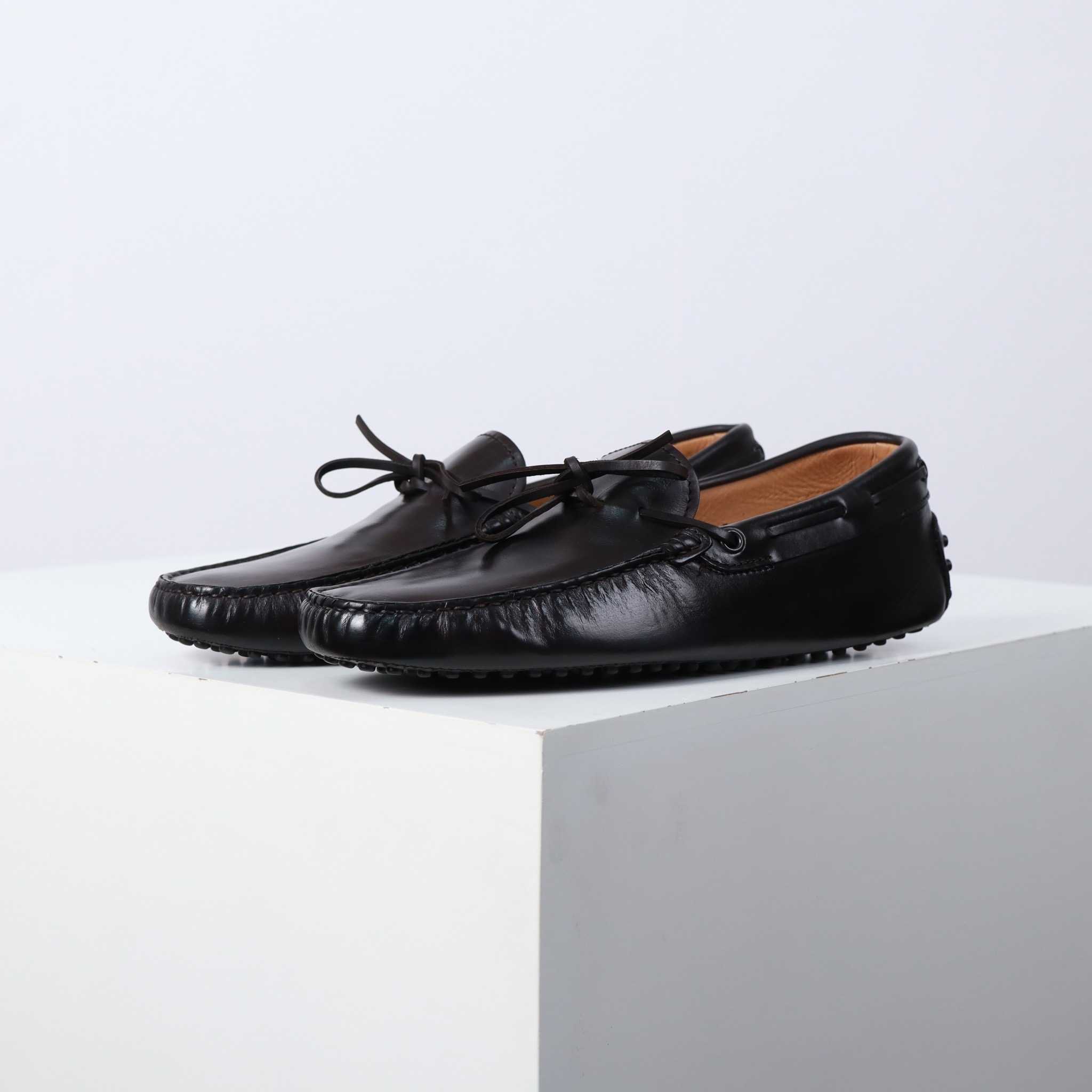 TOD'S 7 UK / 41 EU / 26.5 CM