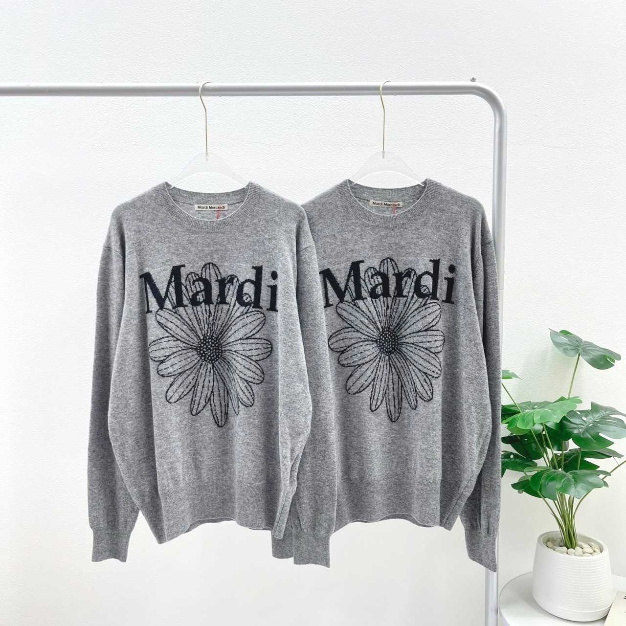 Mardi flower Crewneck Cashmere (Grey/Black)