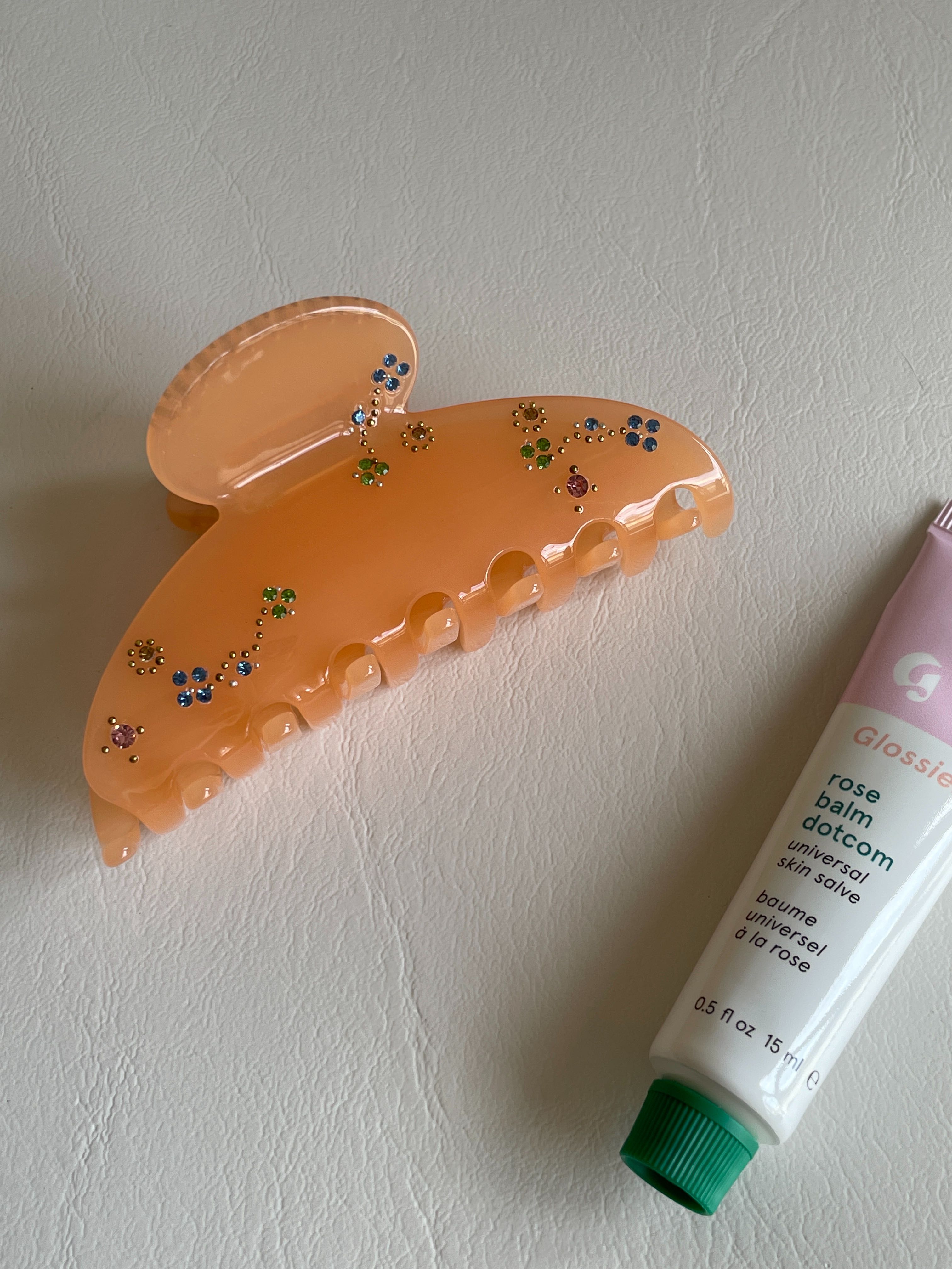 Lirio hair claw clip in Papaya