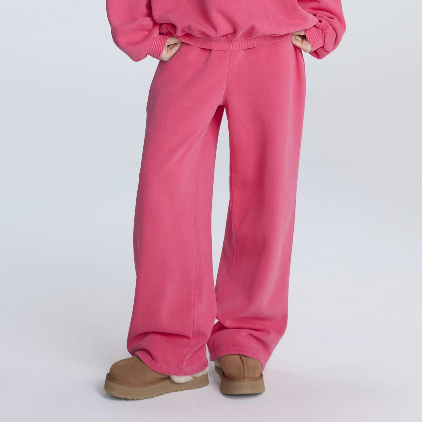 CASAA SERVICE SWEATPANTS (ROSE RED)