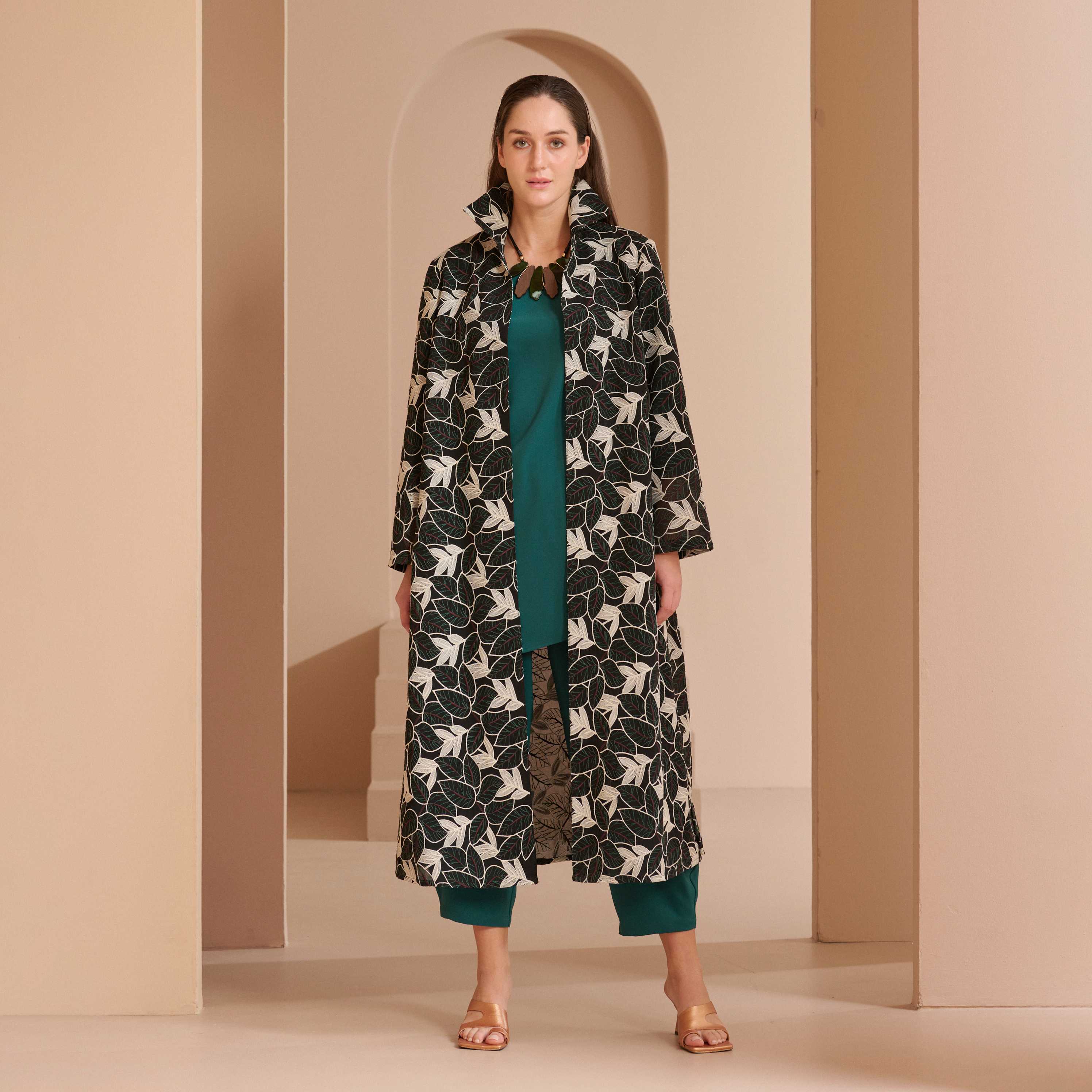 Liya Long Sleeves Lace Dress