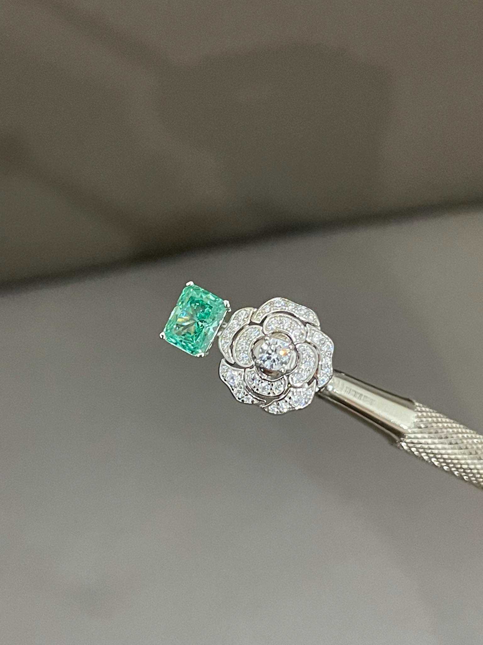 green diamond ring