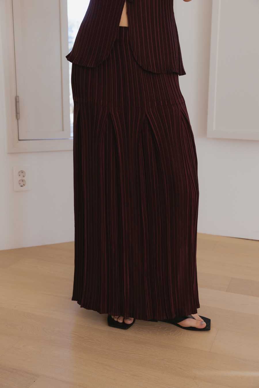 GD199 - Denim pleated skirt