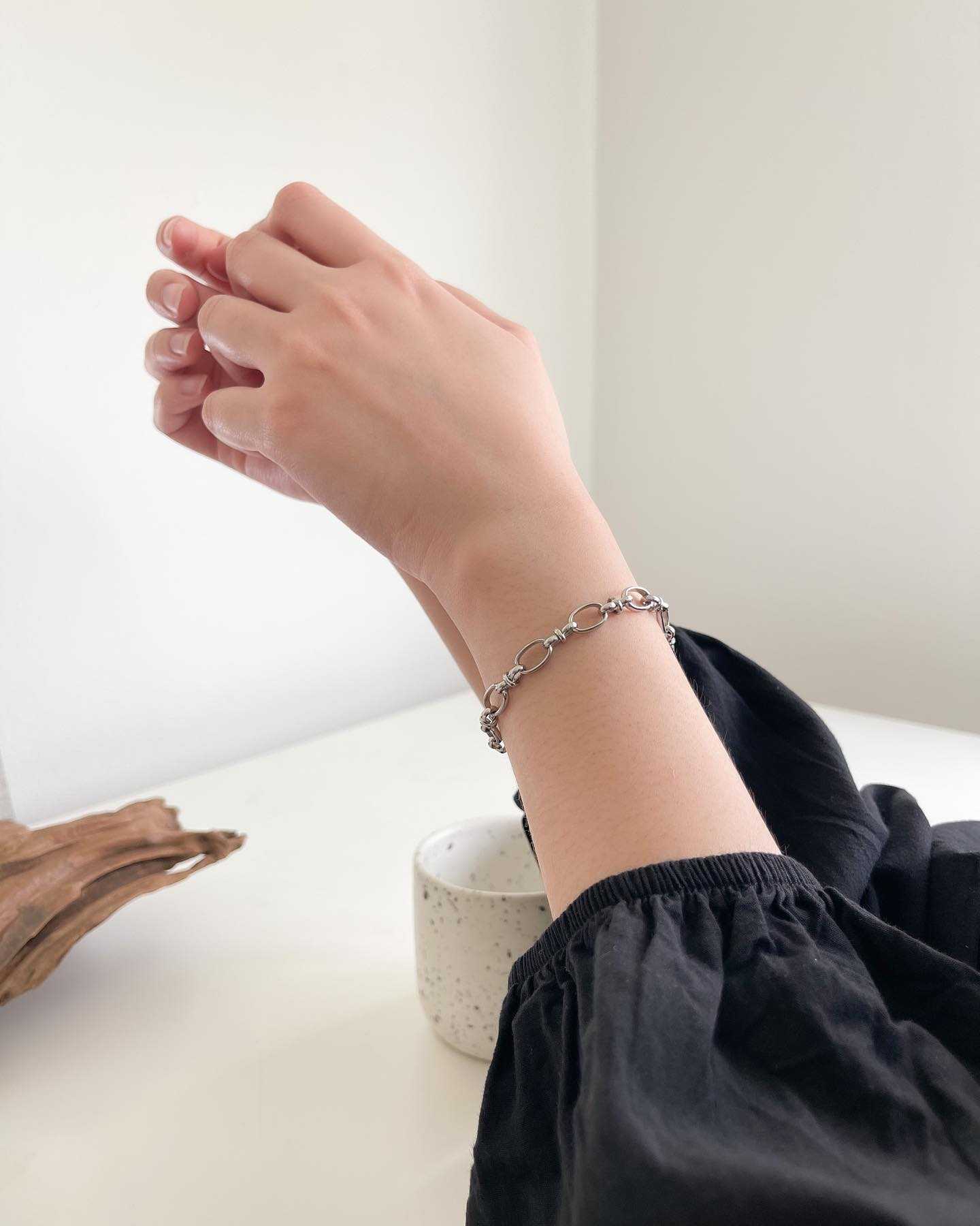 A.piece  กำไลแสตนเลส [stainless steel with gold plated] volume chain bracelet