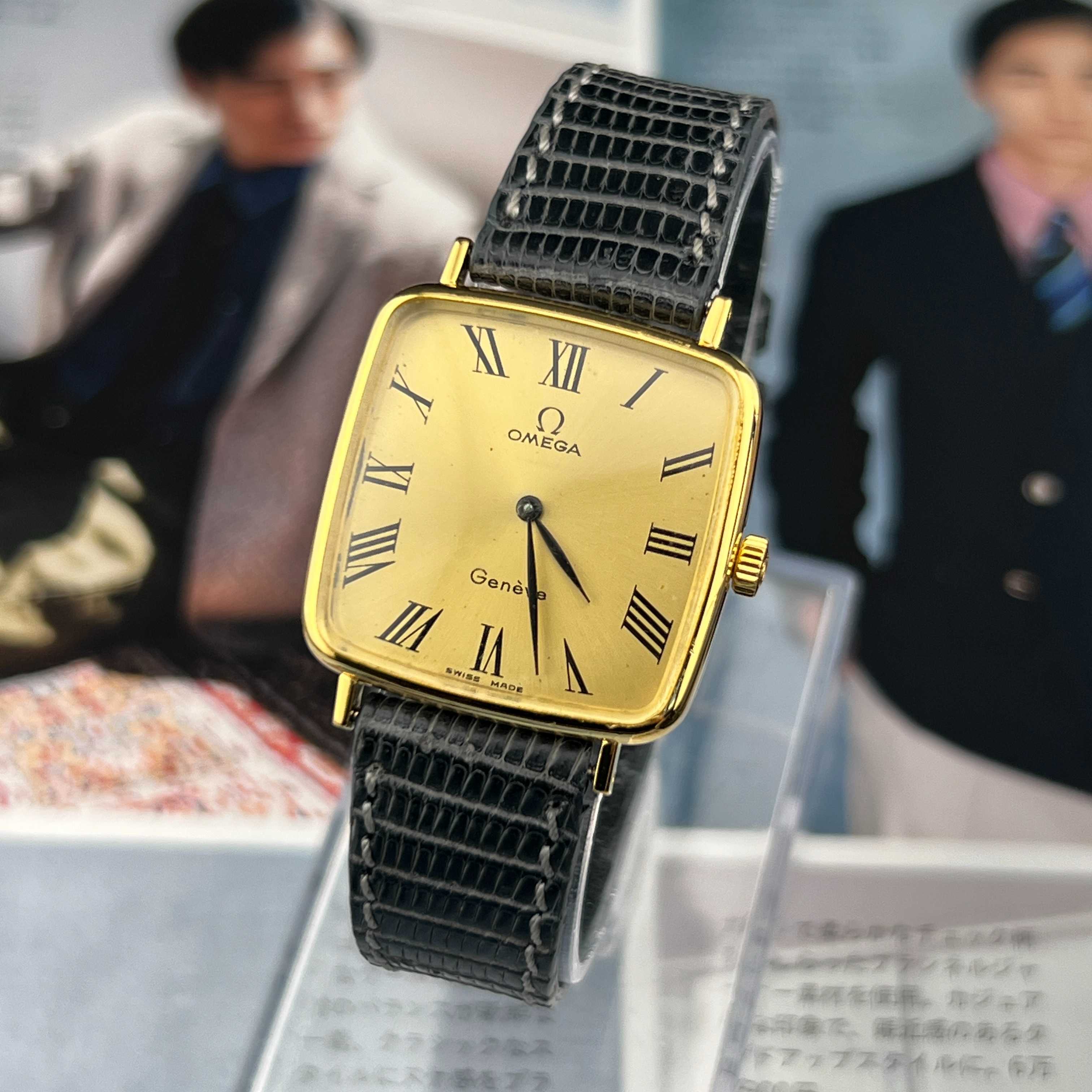 Vintage 0mega Genève Roman Manual Winding 17Jewels Gold Dial Ref.511.415 Cal.620 Swiss Made 1972