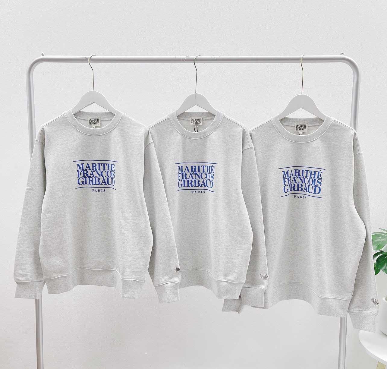 Marithe Classic logo sweatshirt (Light Heather Grey)