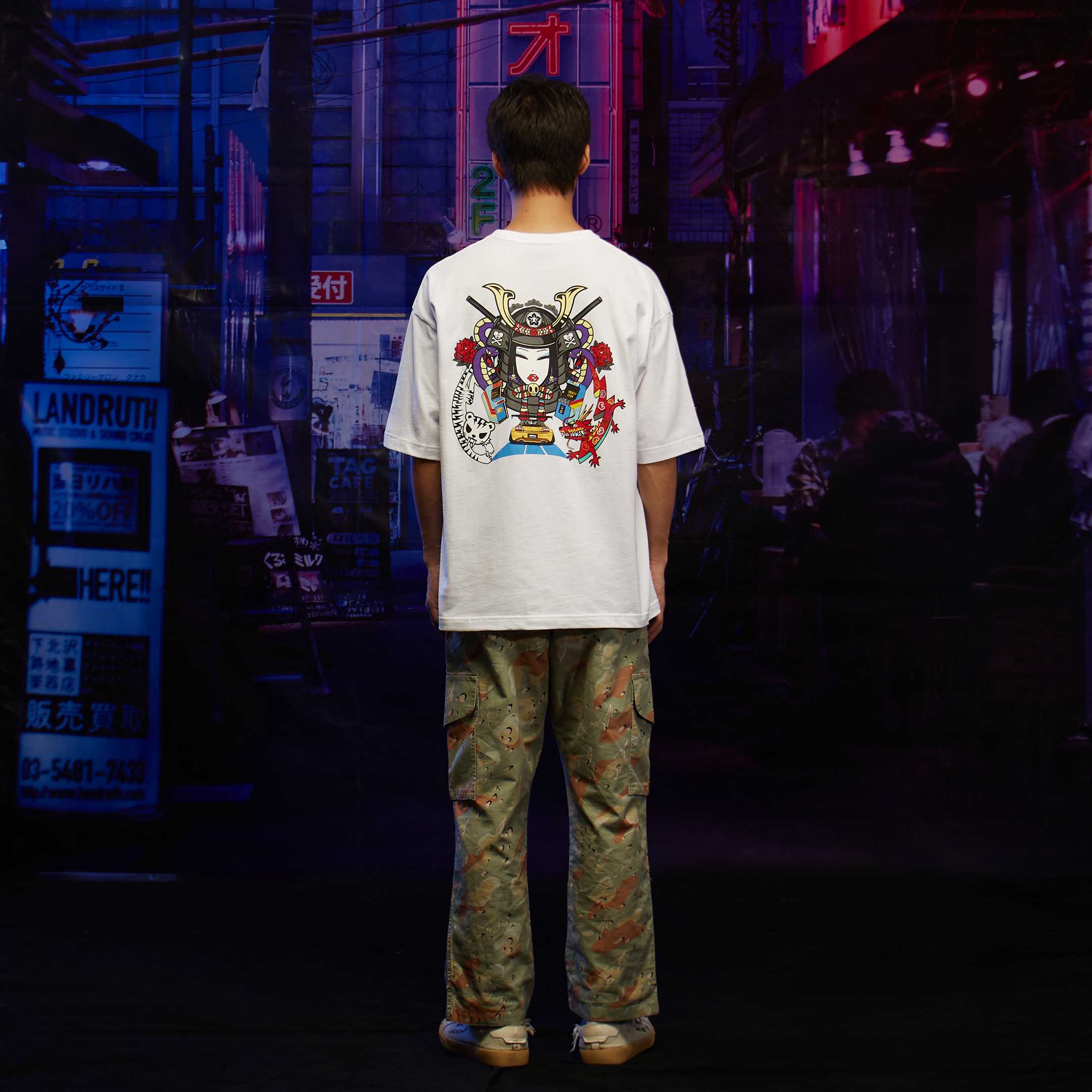 TOKIDOKI  เสื้อยืด KOMAE KALEIDOSCOPE
