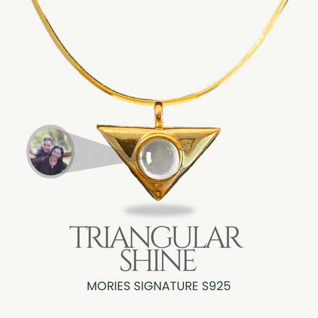 Signature S925 - Triangular Shine  สร้อยฉายภาพ