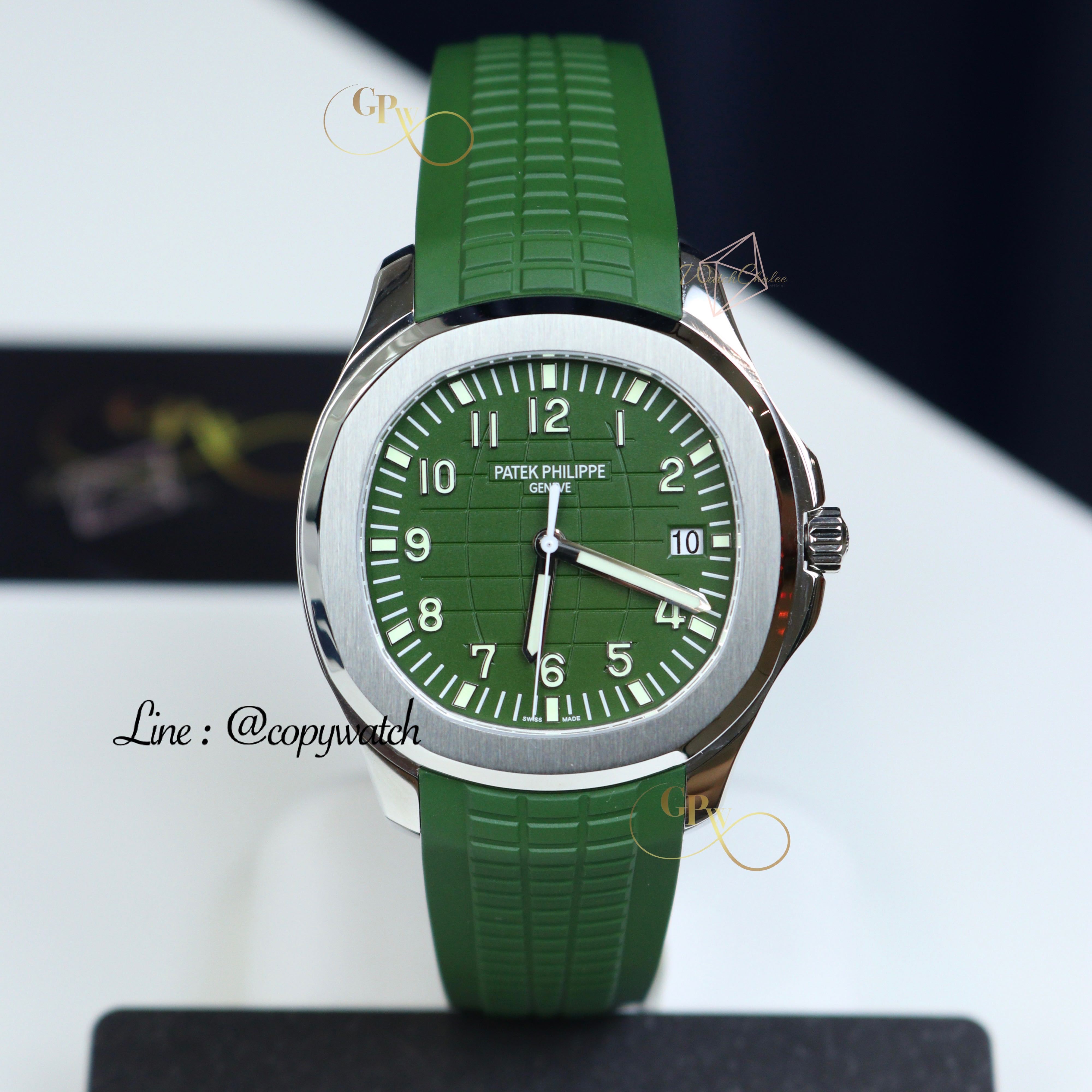 Patek Philippe Aquanaut PP5168G 42 mm. Automatic swiss movement