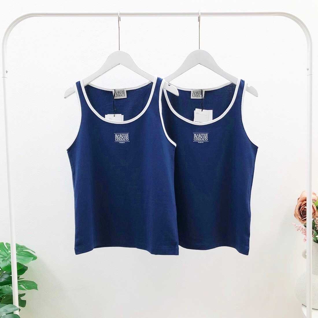 พร้อมส่ง Marithe Women Logo Sleeveless (Navy)