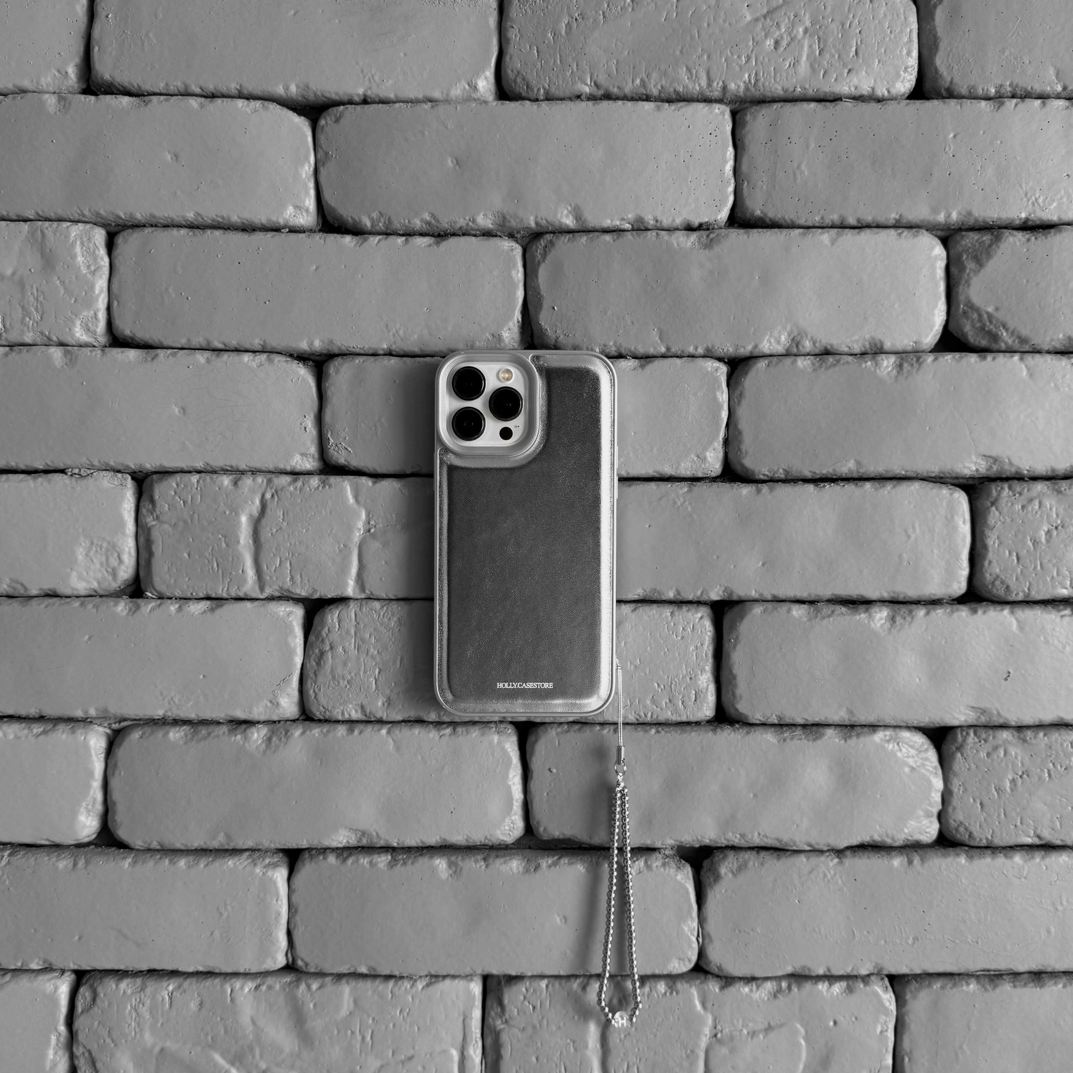 DEFECTED SALE | SILVER—BAGGY LEATHER ⚙️⛓️  with STAINLESS STEEL phone strap
