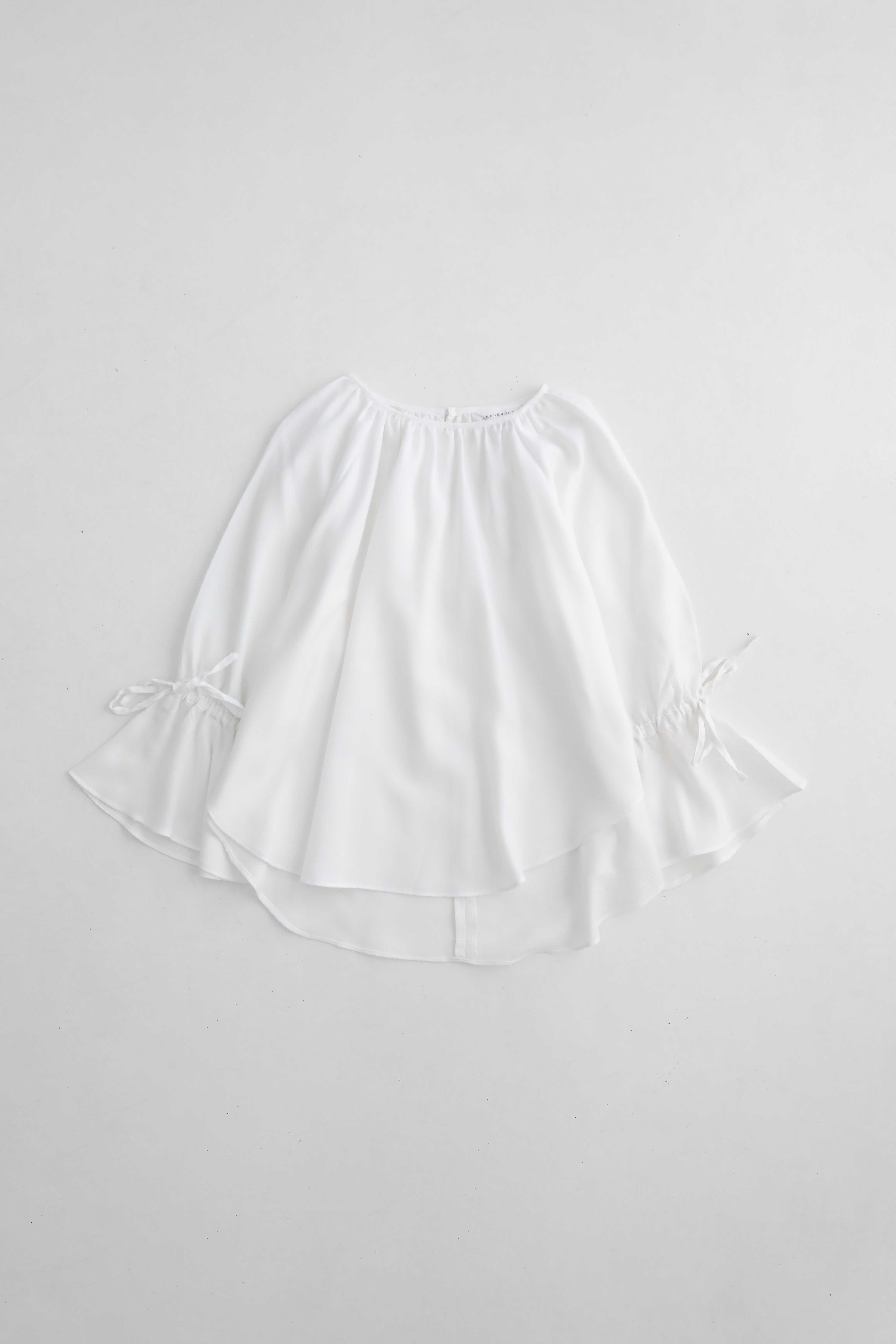 [เสื้อ] EASEBULE (Freesize)