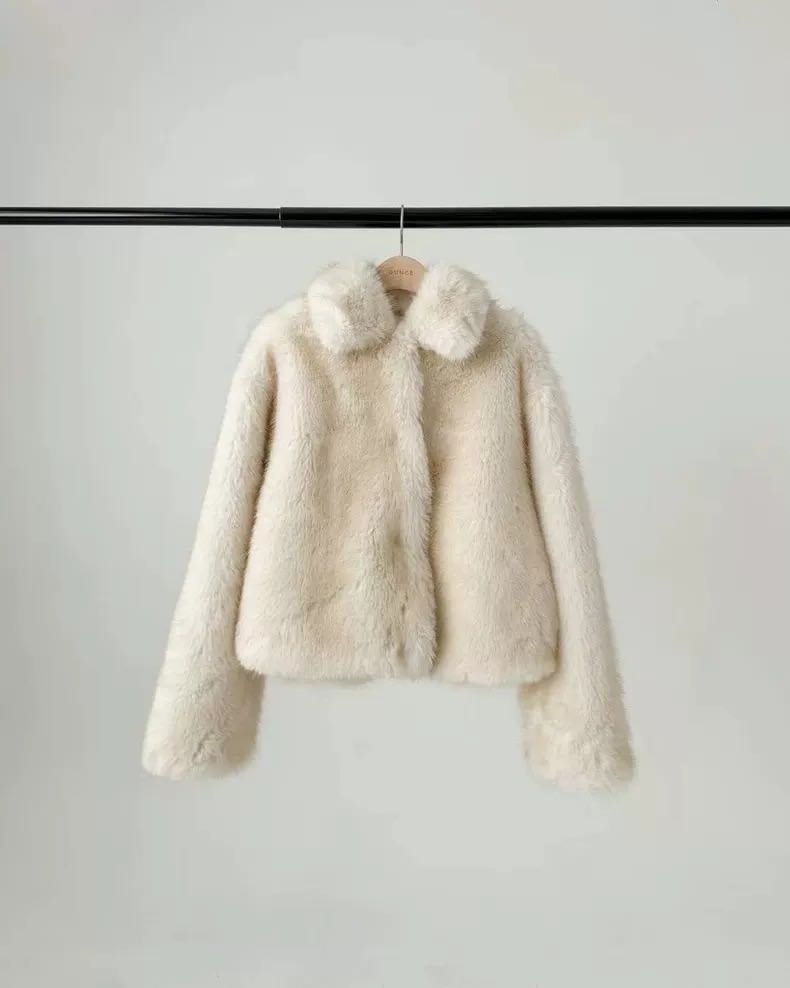OUCE FUR (Pre-order 15 days)
