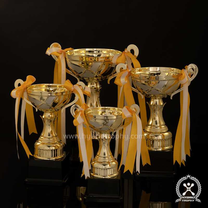 Hybrid Trophy ถ้วยรางวัลโลหะอิตาลี HYB-D15 สี Gold