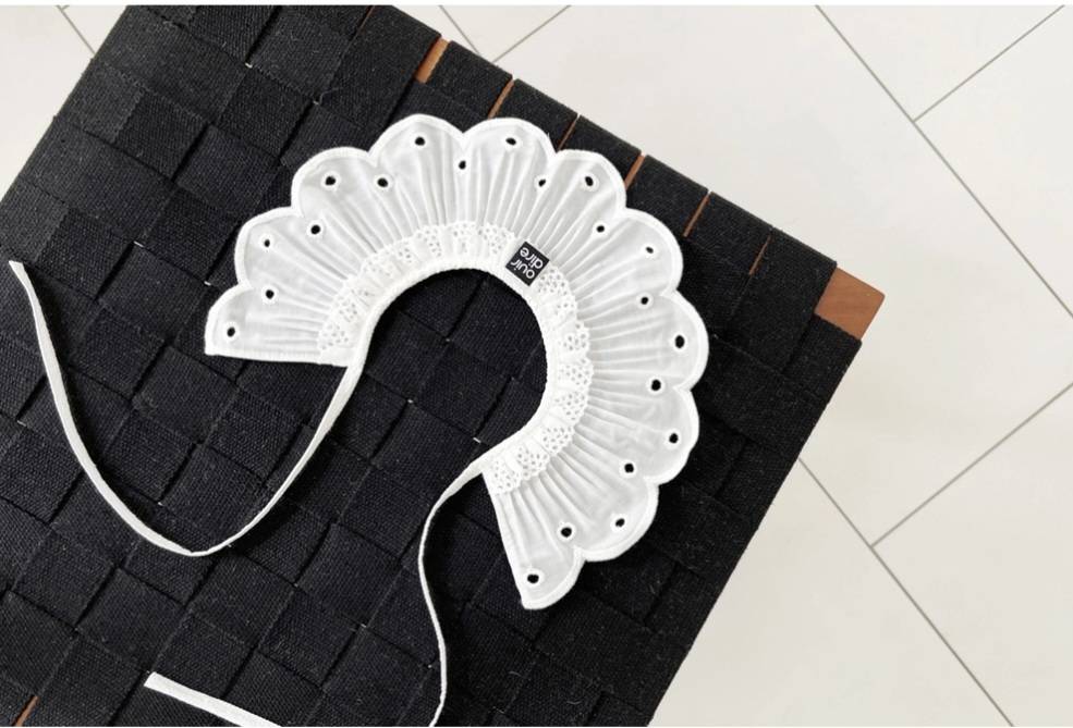 Ouir dire (L)White Bonbon Collar