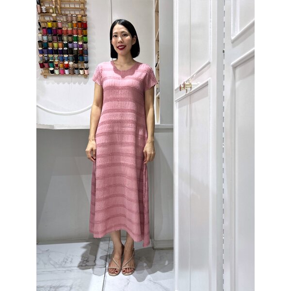 2MUAY รุ่น GA92113 ผ้า Matte เดรสอัดพลีท CLASSIC CAP SLEEVE PLEATED DRESS 5 สี FREE SIZE