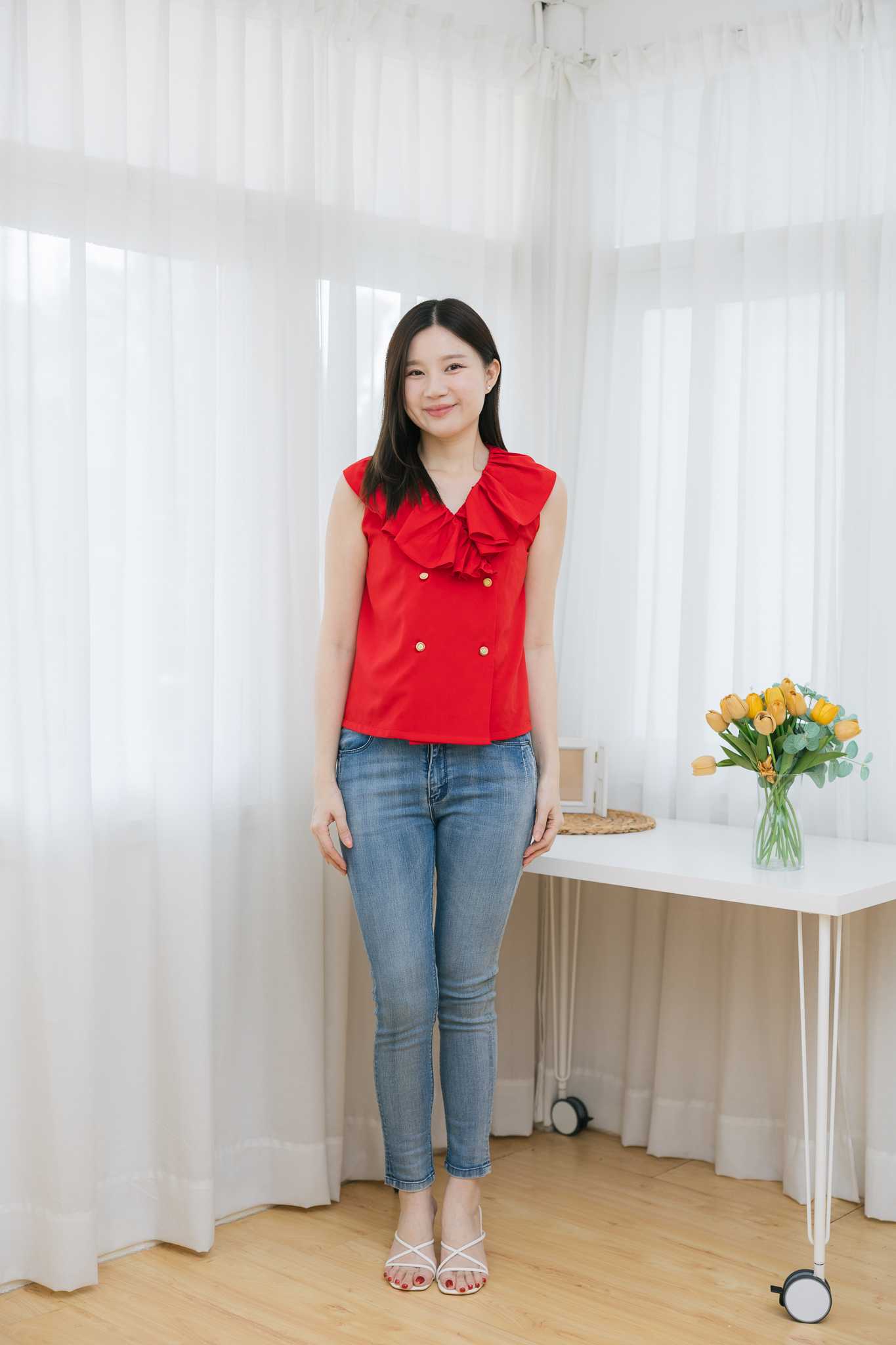 เสื้อให้นม Red blooming top
