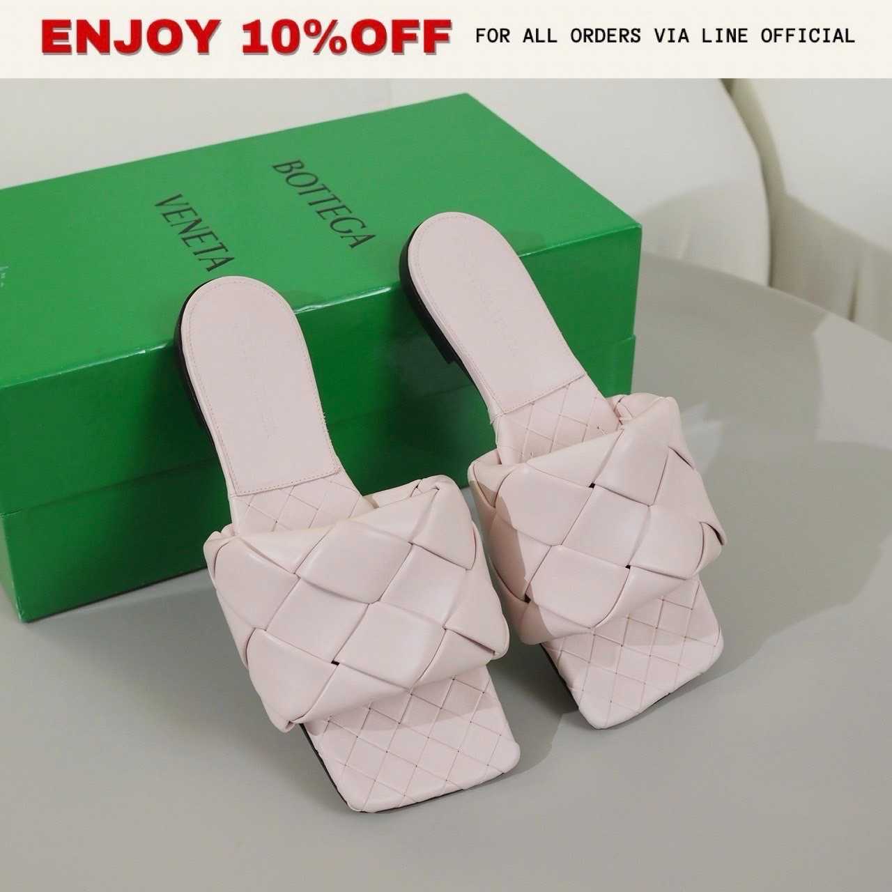 (C)📍KEPT UNUSED📍BOTTEGA VENETA Lido Flat Sandals สี Cameo | Shoes