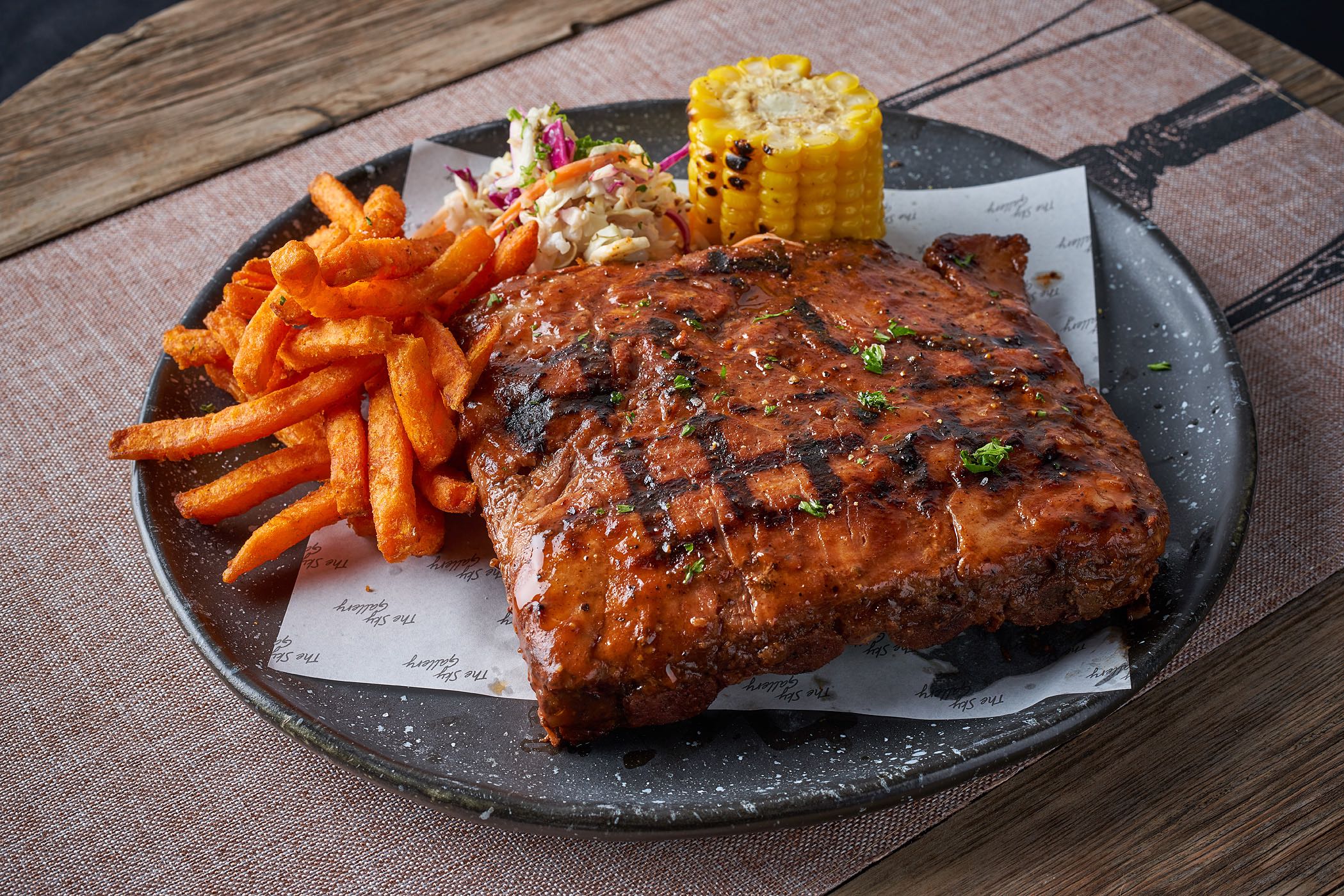 ซี่โครงหมูอบบาบีคิว BBQ Pork Spare Ribs Corn on Cob