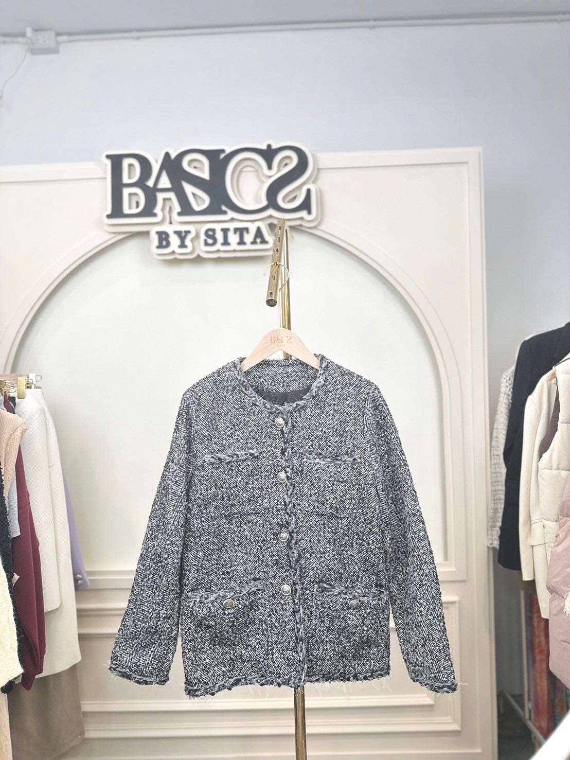 M113 - Gorgeous Black Tweed Jacket