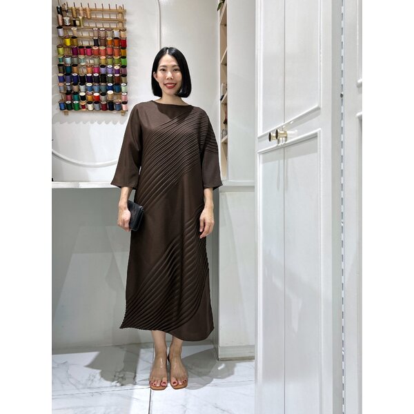 2MUAY รุ่น GJO2017 เดรสอัดพลีทคุณภาพ CHIC DIAGONAL PLEATED DRESS 7 สี FREE SIZE
