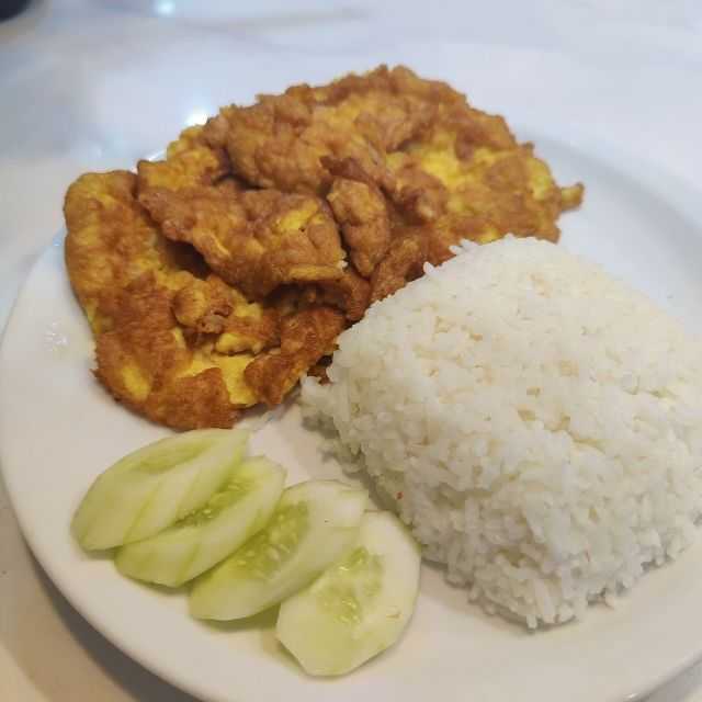 ข้าวไข่เจียวหมูสับ