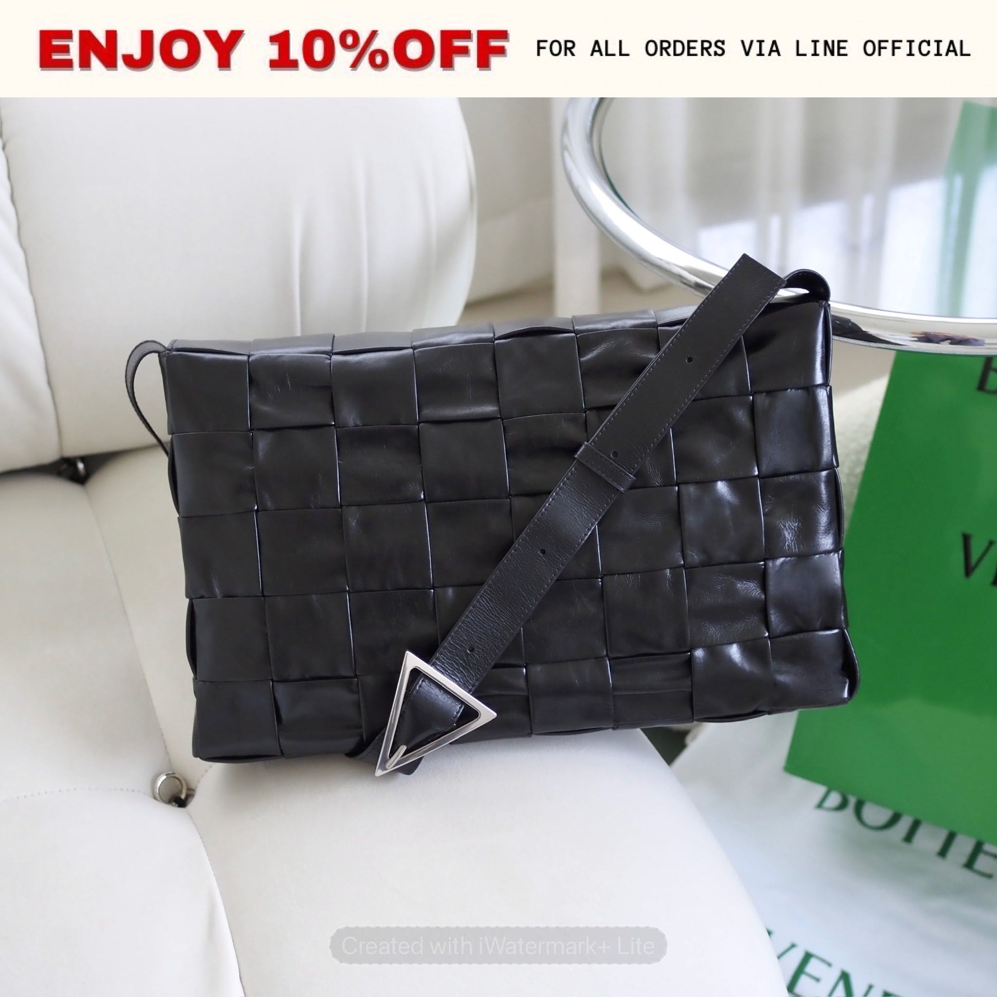 📍USED📍BOTTEGA VENETA Men Maxi Cassette สี Black SHW | Bag