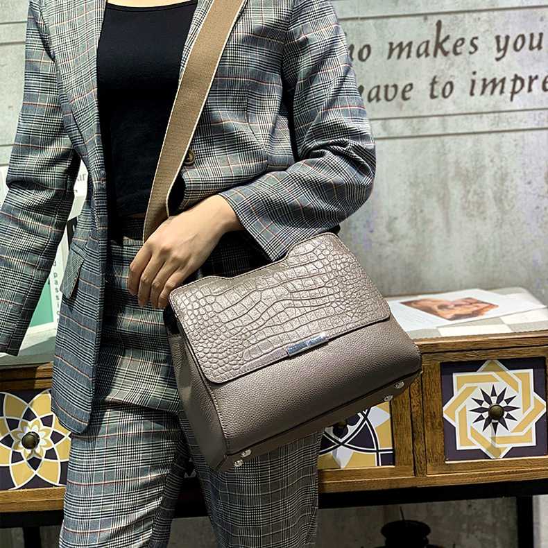 กระเป๋าหนังวัวแท้ Hand Bag  ผลิตจากหนังวัว100%
