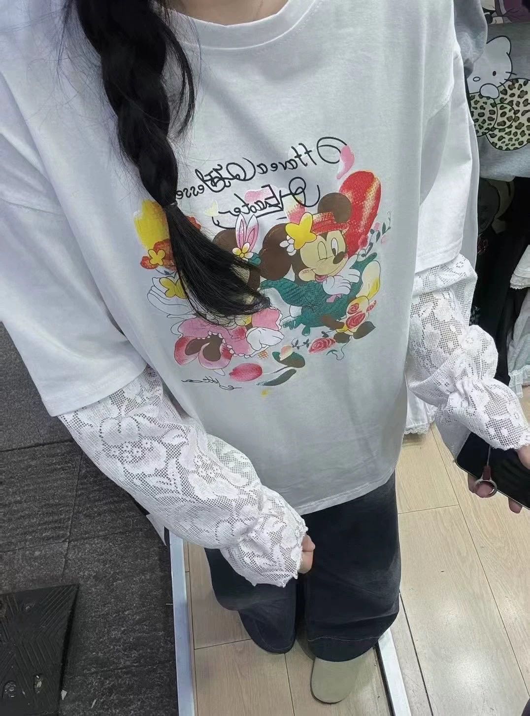 Lace t-shirt // เสื้อยืดต่อแขนลูกไม้