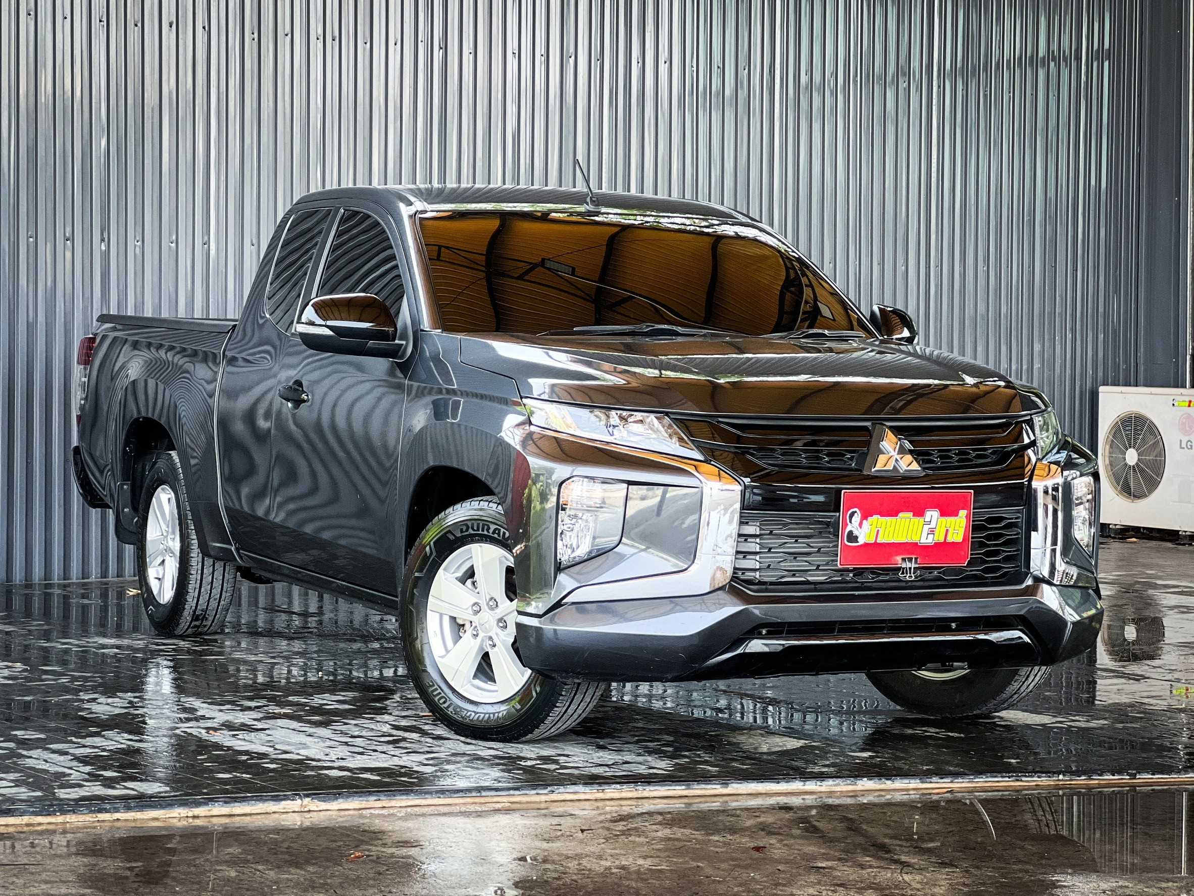 MITSUBISHI  TRITON  CAB  GLX
