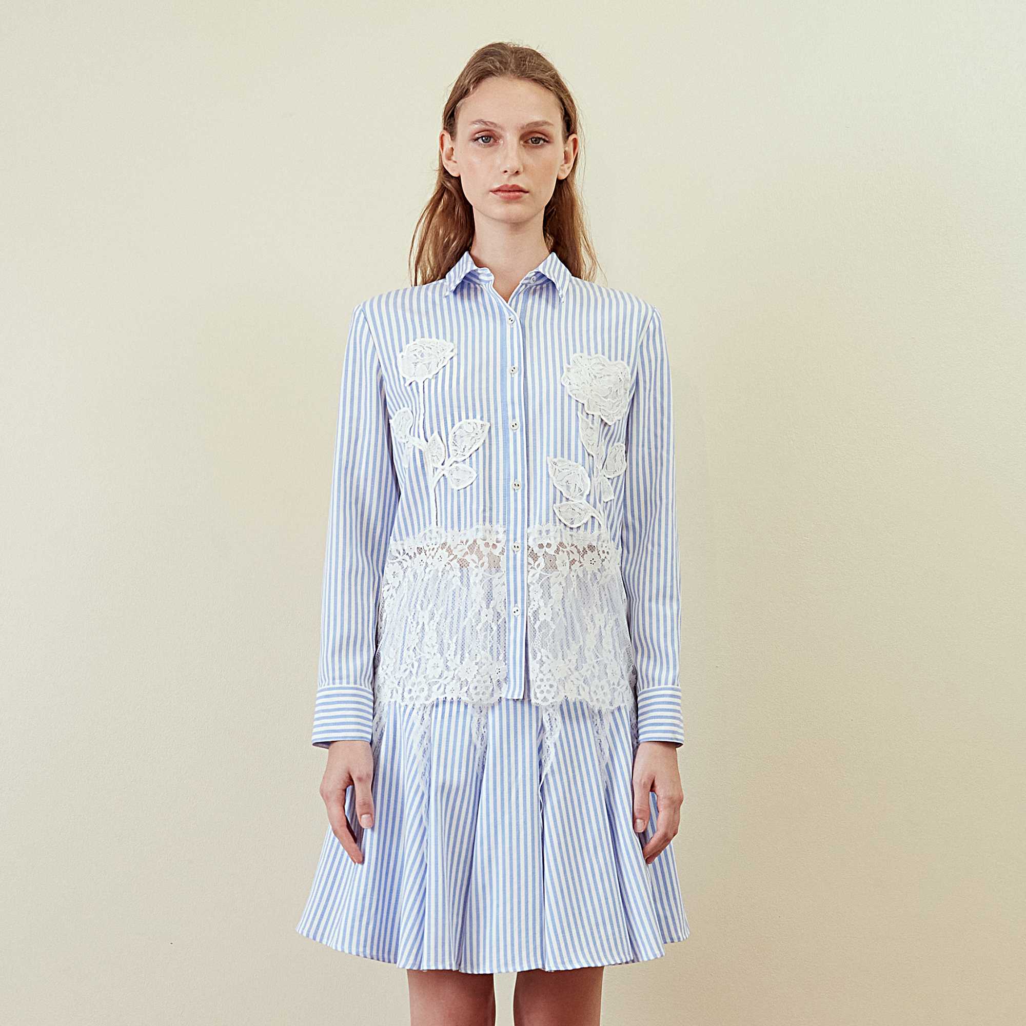 short sleeve floral jacquard with ribbon
