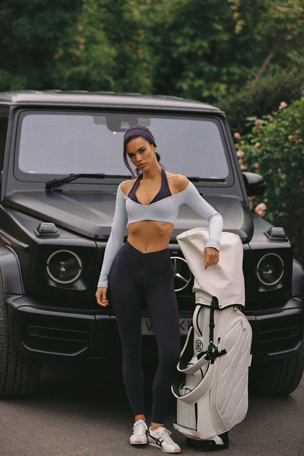 WISKII Off-Shoulder Colorblock Long Sleeve Crop Top - Heavenly/Midnight