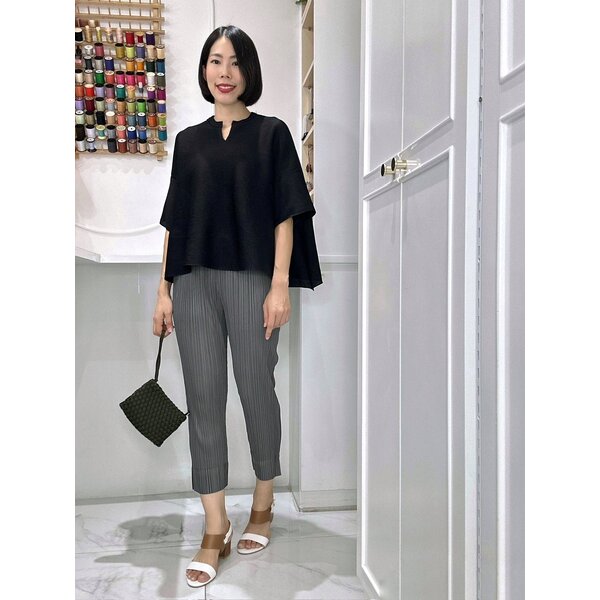 2MUAY รุ่น GJO1289 / GJO6896 เซ็ตพลีทคุณภาพ OPEN NECK FLARE SLEEVE WITH SLIM FIT PANTS PLEATED SE...
