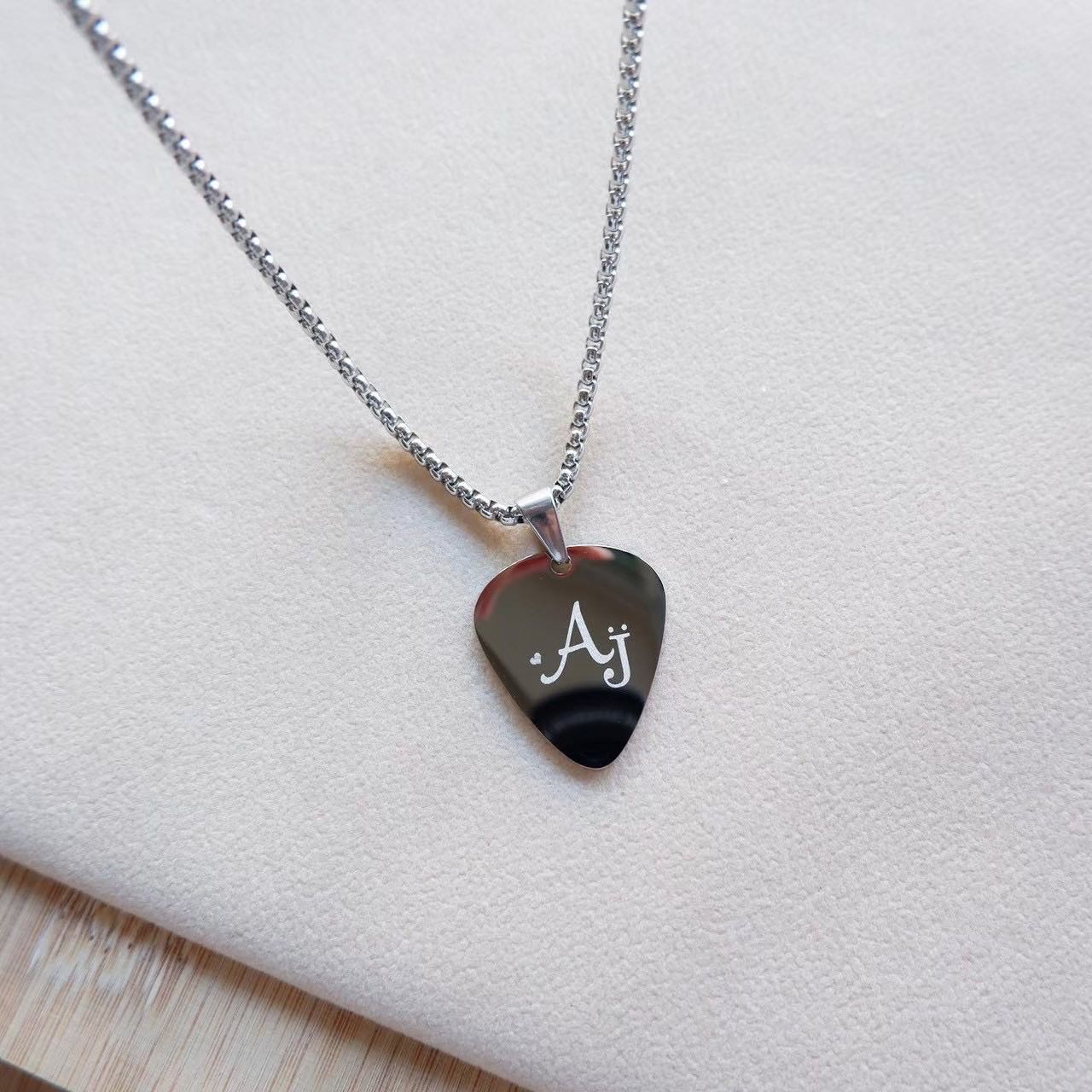 12april : Pick Necklace สร้อยคอจี้ปิ๊กกีตาร์