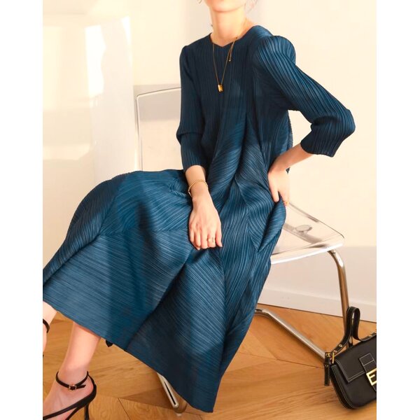 2MUAY รุ่น GJO7157 HALF SLEEVE VOLUME PLEATED DRESS เดรสผู้หญิง เดรสพลีทคุณภาพ 12สี FREE SIZE