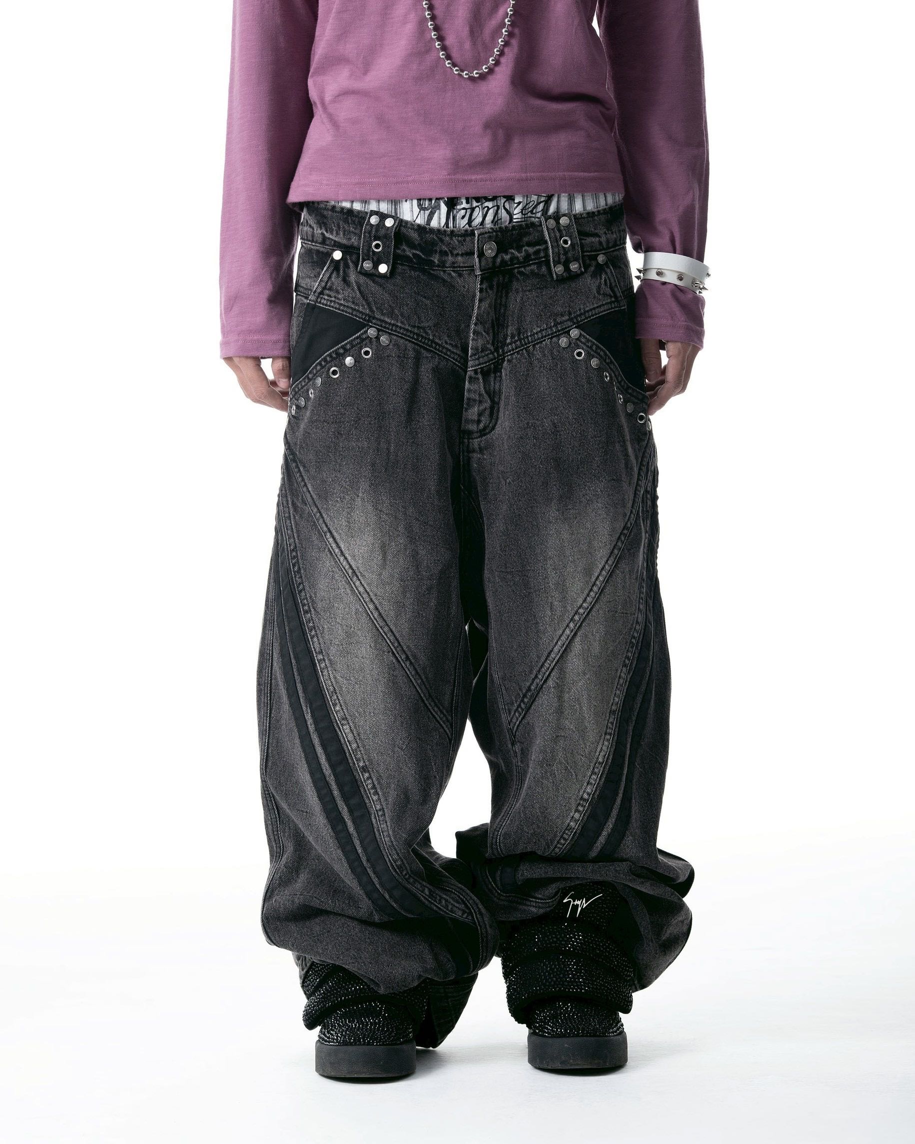 CH2 - DARK GREY TRACK JEANS