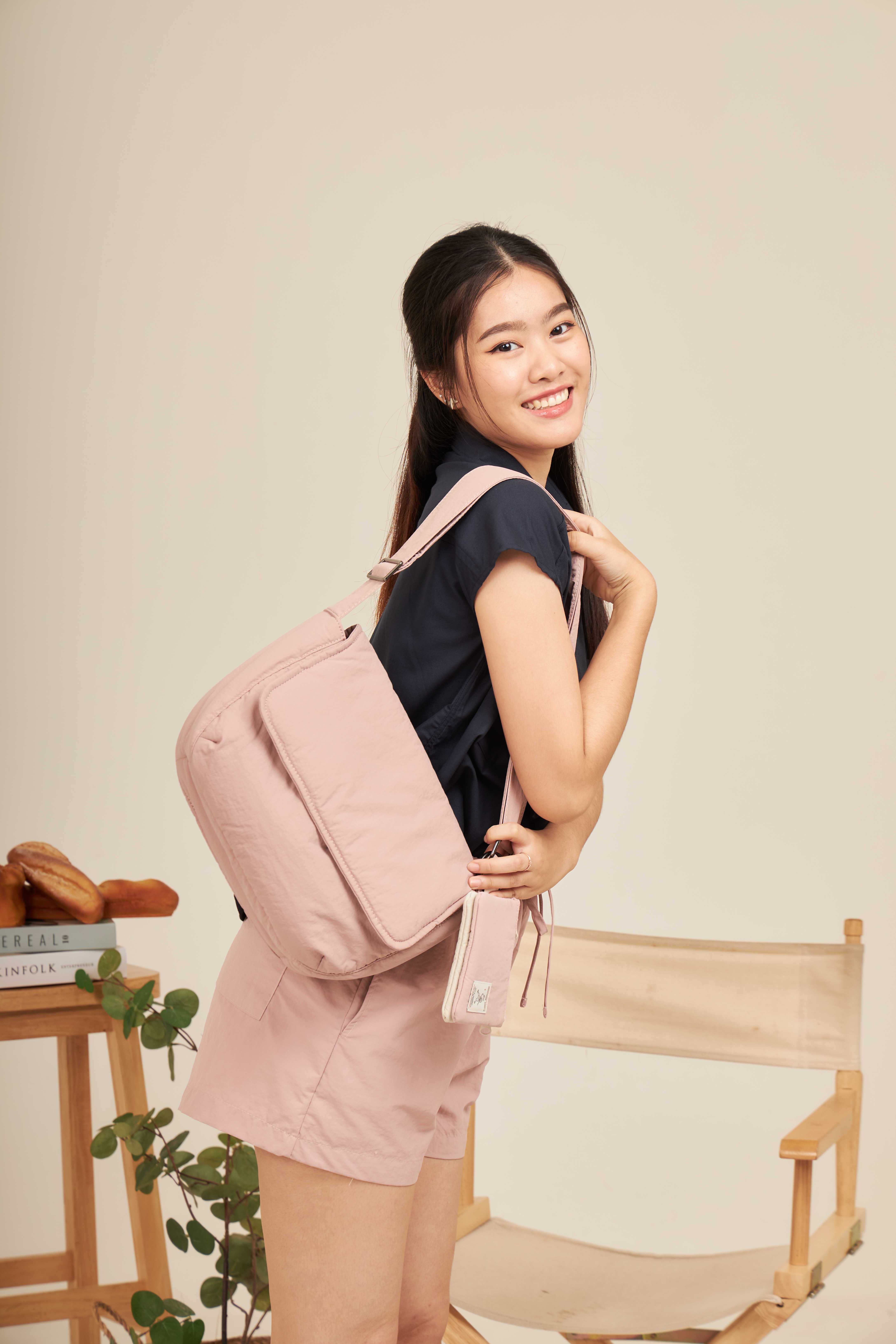 PIE - nylon shoulder bag กระเป๋าสะพายไหล่ผ้าไนล่อน