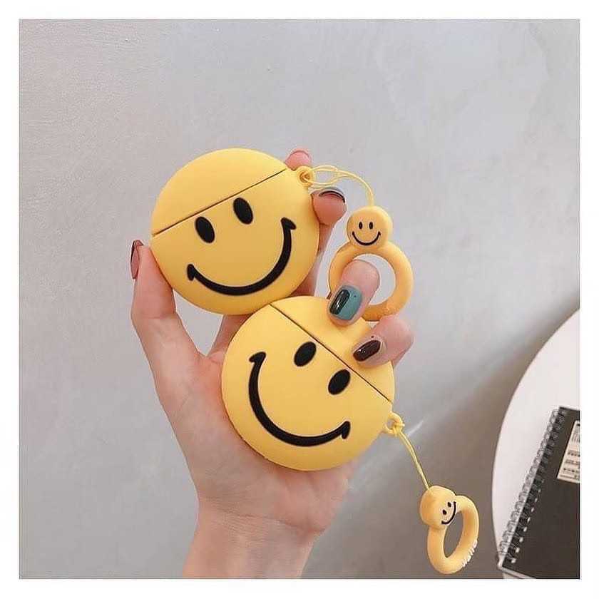♥ เคส Airpods : Yellow smile 😀 เคสยิ้มสีเหลือง ( พร้อมส่งเฉพาะรุ่น PRO )
