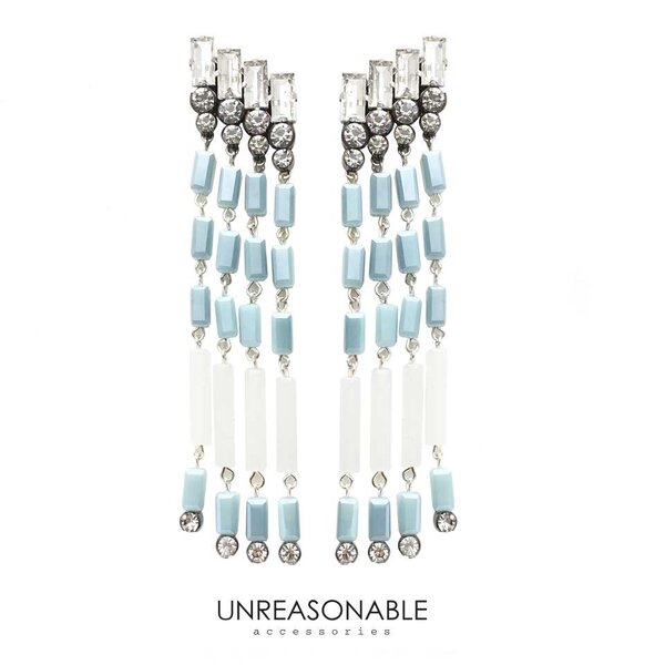 ต่างหูคริสตัลระย้า สีน้ำเงิน UA0514-01 Unreasonable Accessories