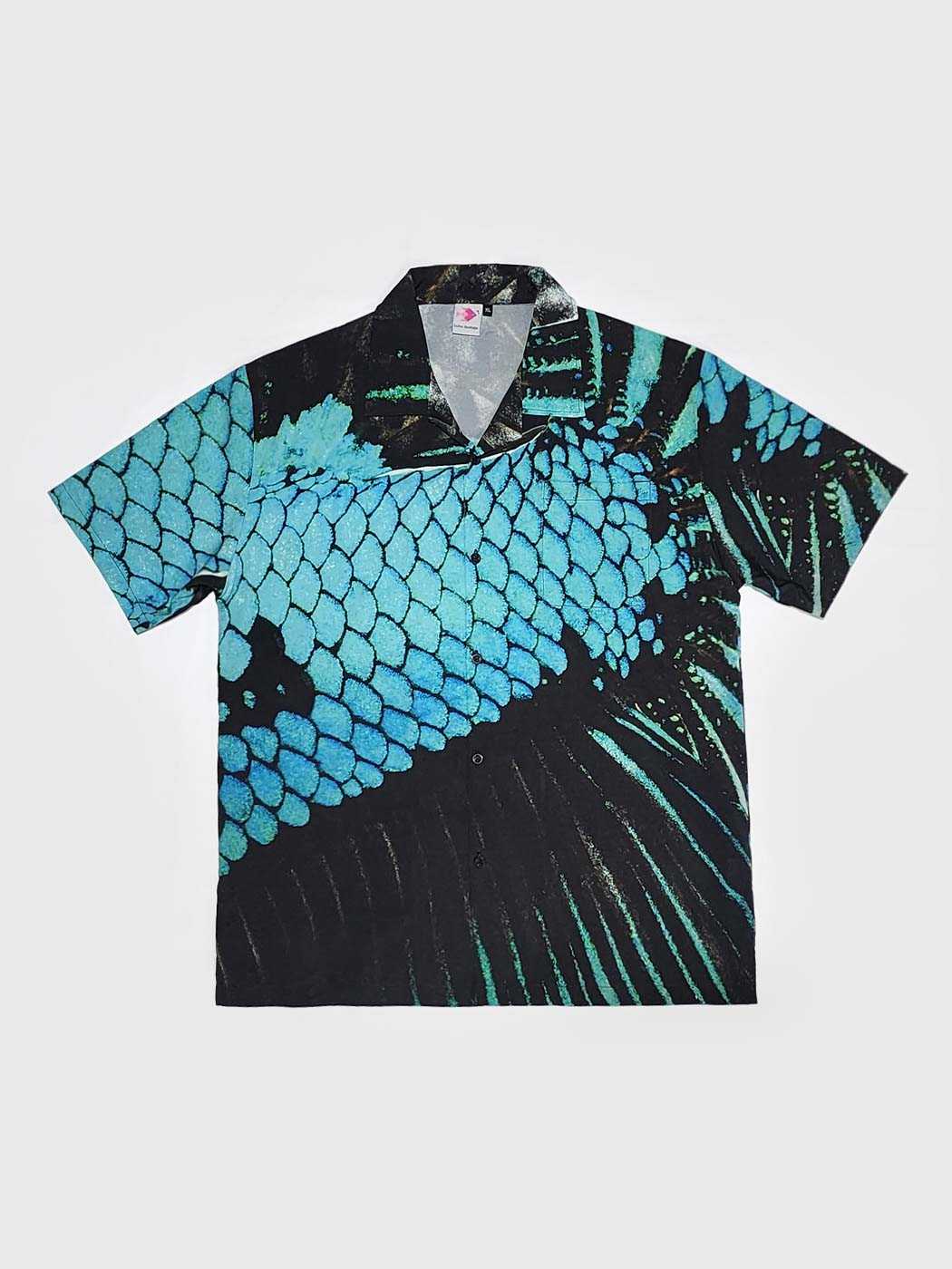 Sonic Scale Halfmoon Betta Hawaii Shirt - Black/Blue