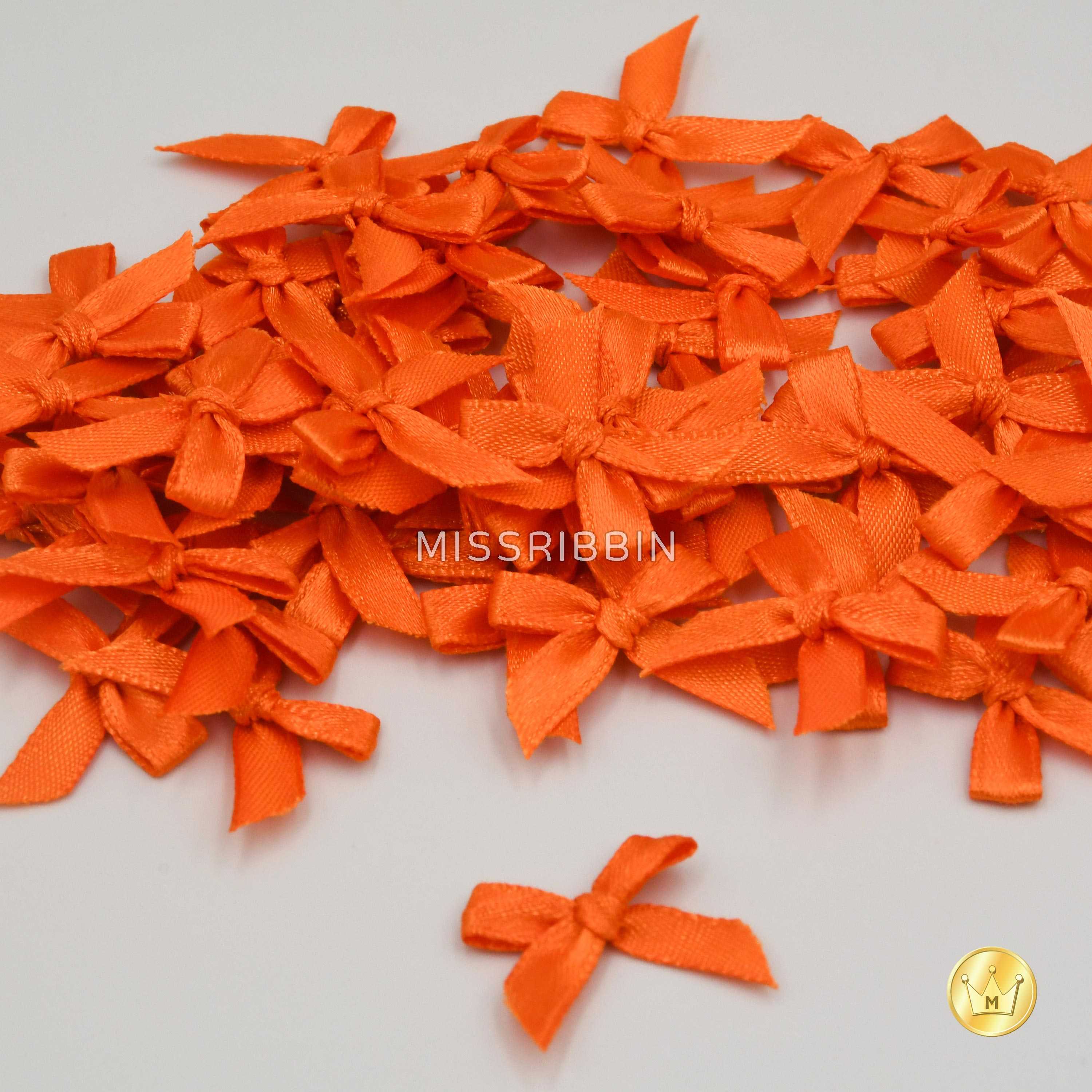 โบว์จิ๋วแบบผูก ขนาด 7/13มม (สี301) แพ็ค 100ชิ้น