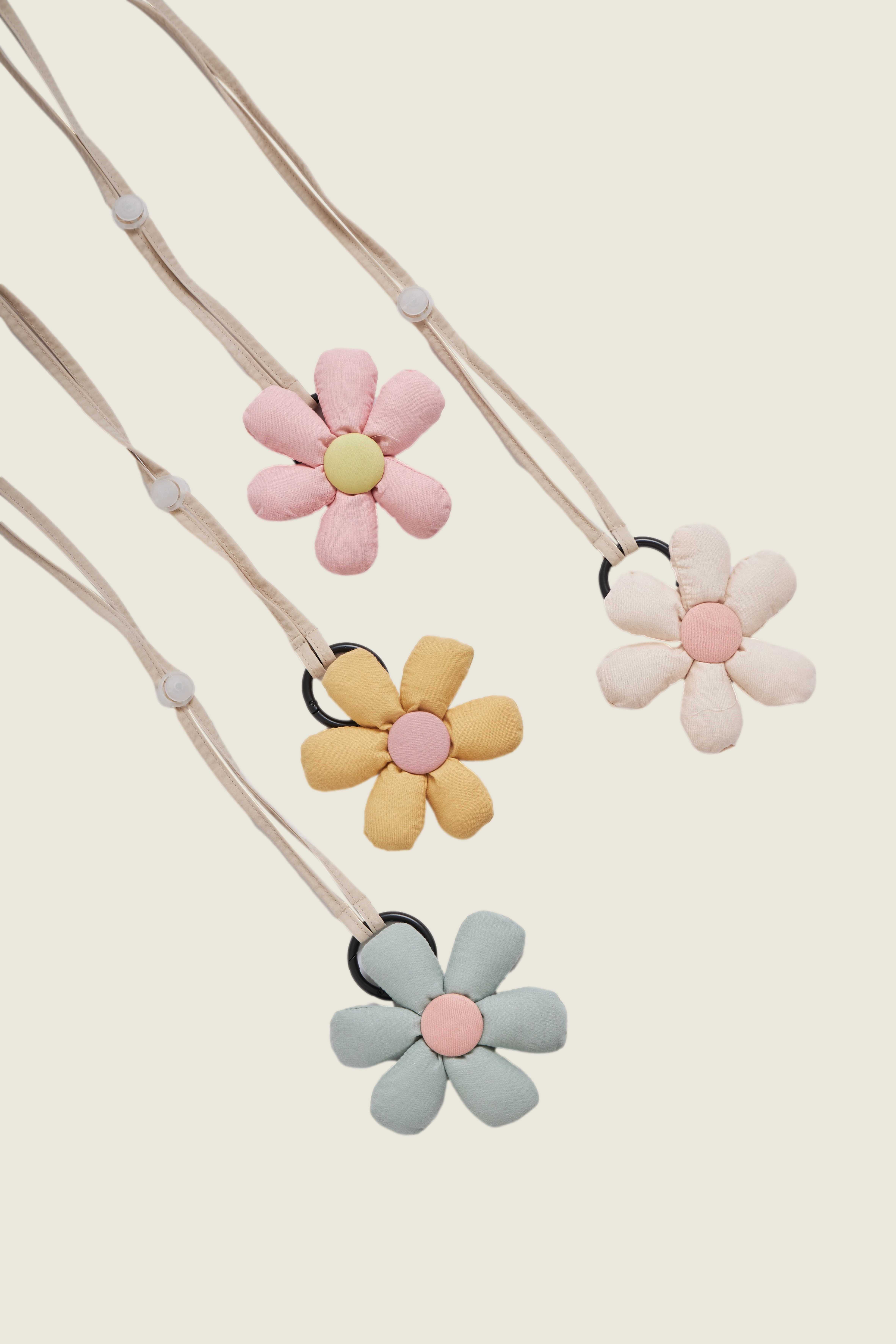 FLOWER KEY CHAIN - ชุดพวงกุญแจดอกไม้