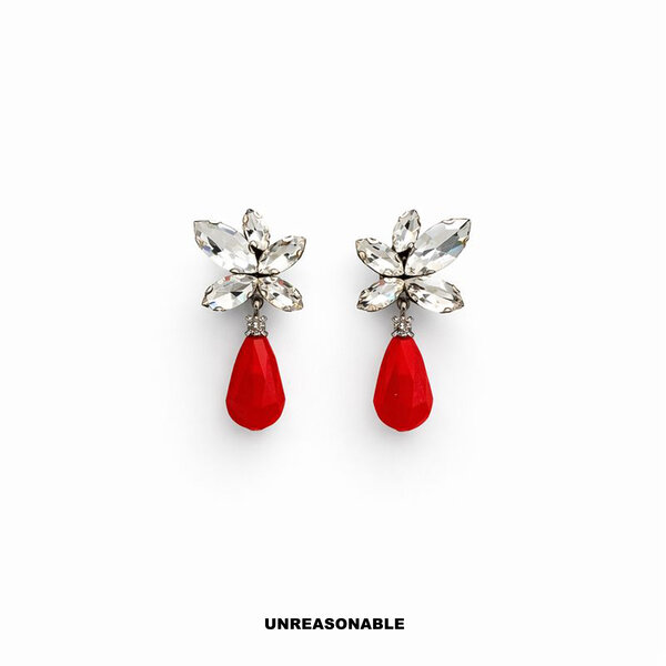 Crystal Red Drop Earrings. สีแดง ต่างหูคลิป ต่างหูก้านเงินแท้ น้ำหนักเบา สวยใส่สบาย UA0442-03 Unr...