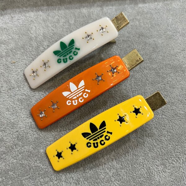 กิ๊บกุชชี่ x Adidas (รุ่นธรรมดา)