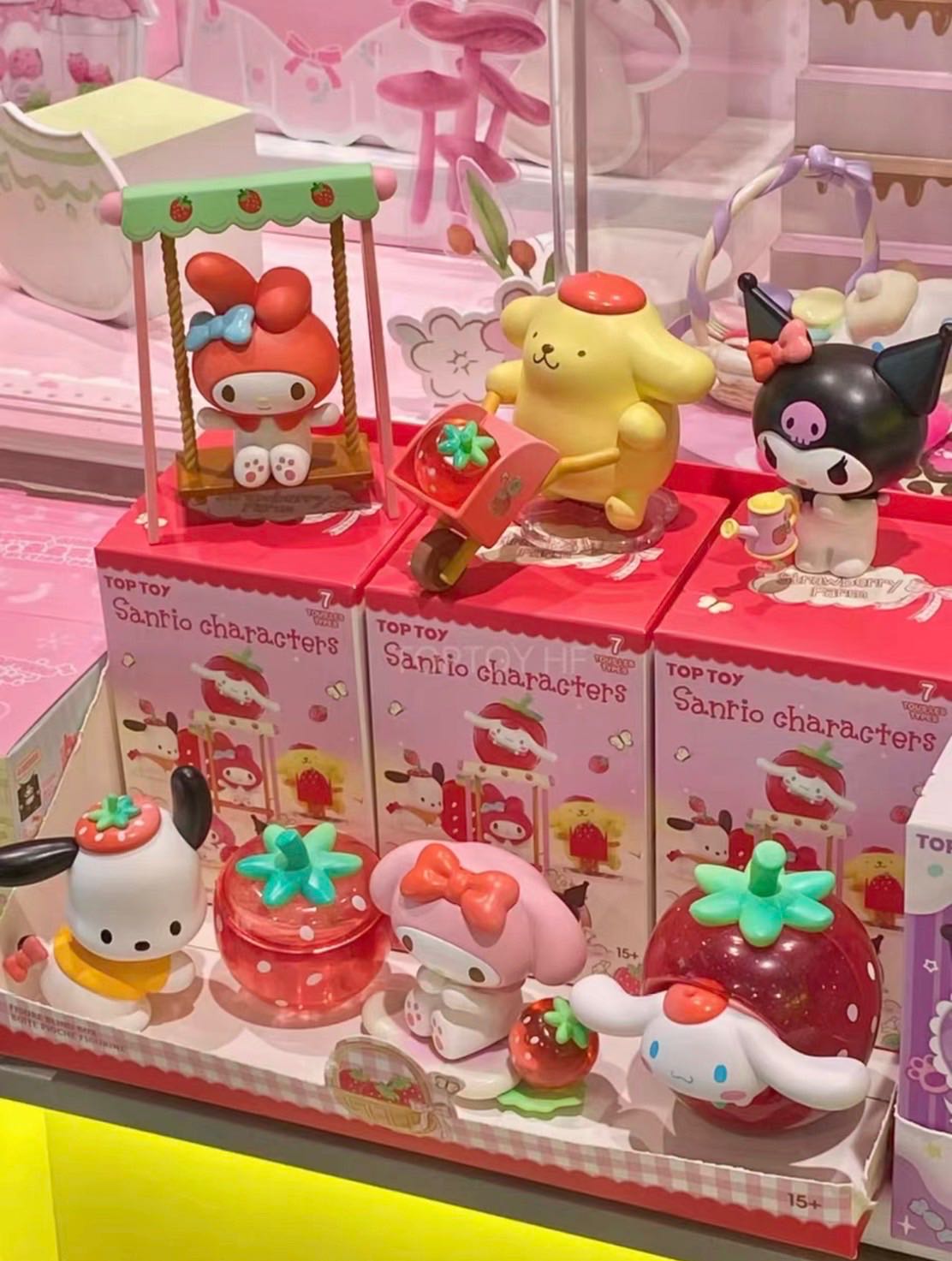/พร้อมส่ง/ SANRIO STRAWBERRY FARM กล่องสุ่ม