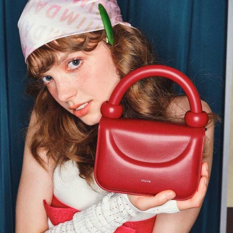 MUVA | Original square bag (preorder 7-14 days)