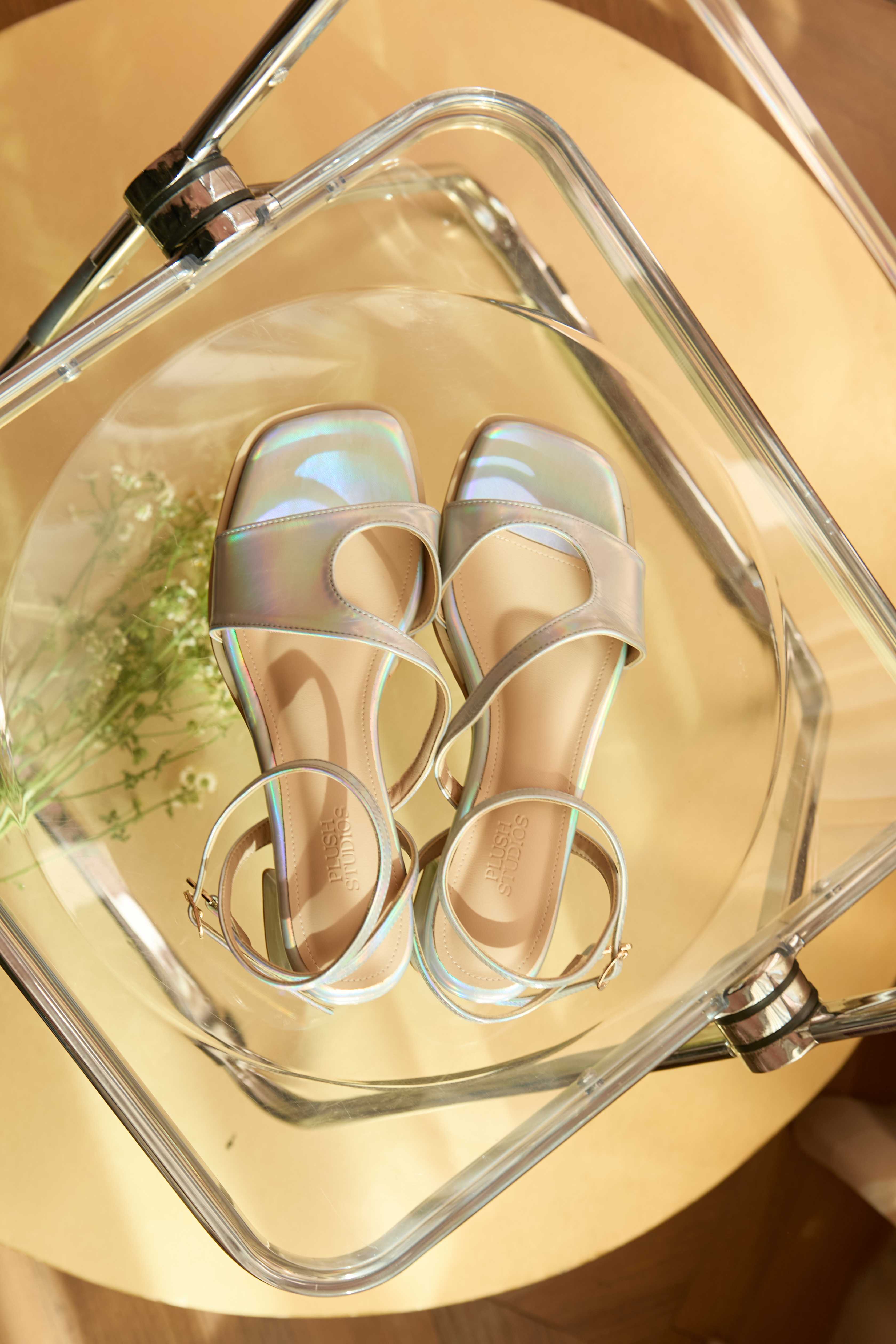 Limited Edition รองเท้าแตะ Plush Studios รุ่น Emily Sandals Hologram (For Valentine's Day)